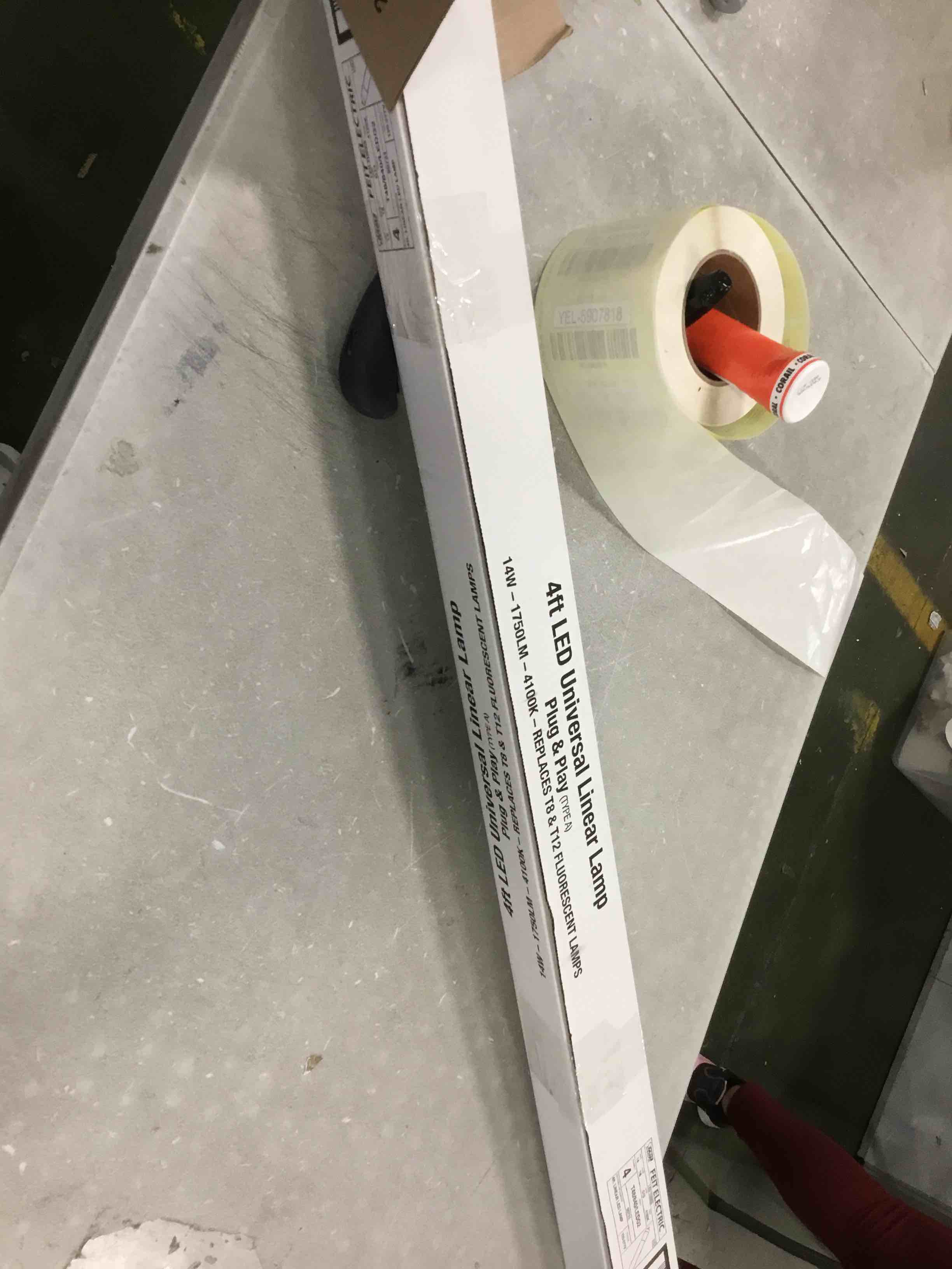 https://s3.amazonaws.com/lotting-images-prod/bidfta/YEL5907812_1711137125096.jpeg