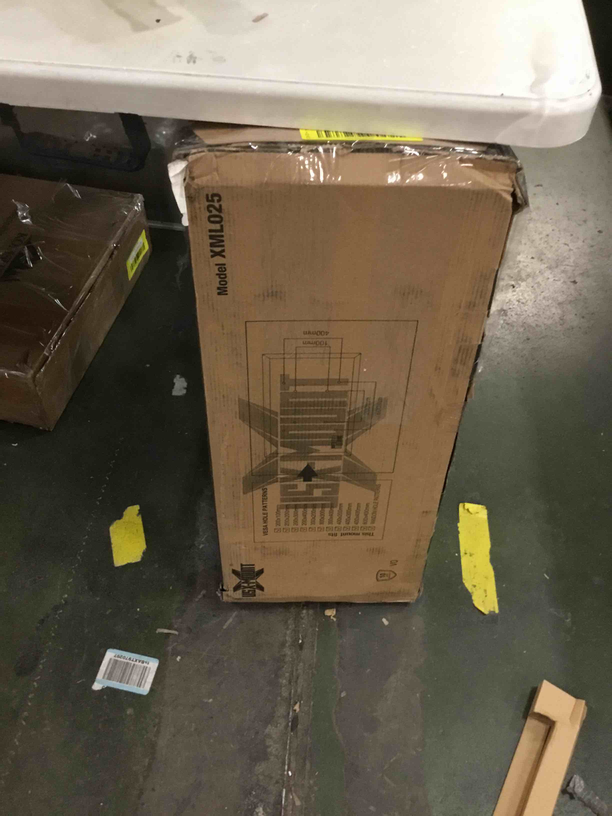 https://s3.amazonaws.com/lotting-images-prod/bidfta/YEL5908042_1711459436498.jpeg
