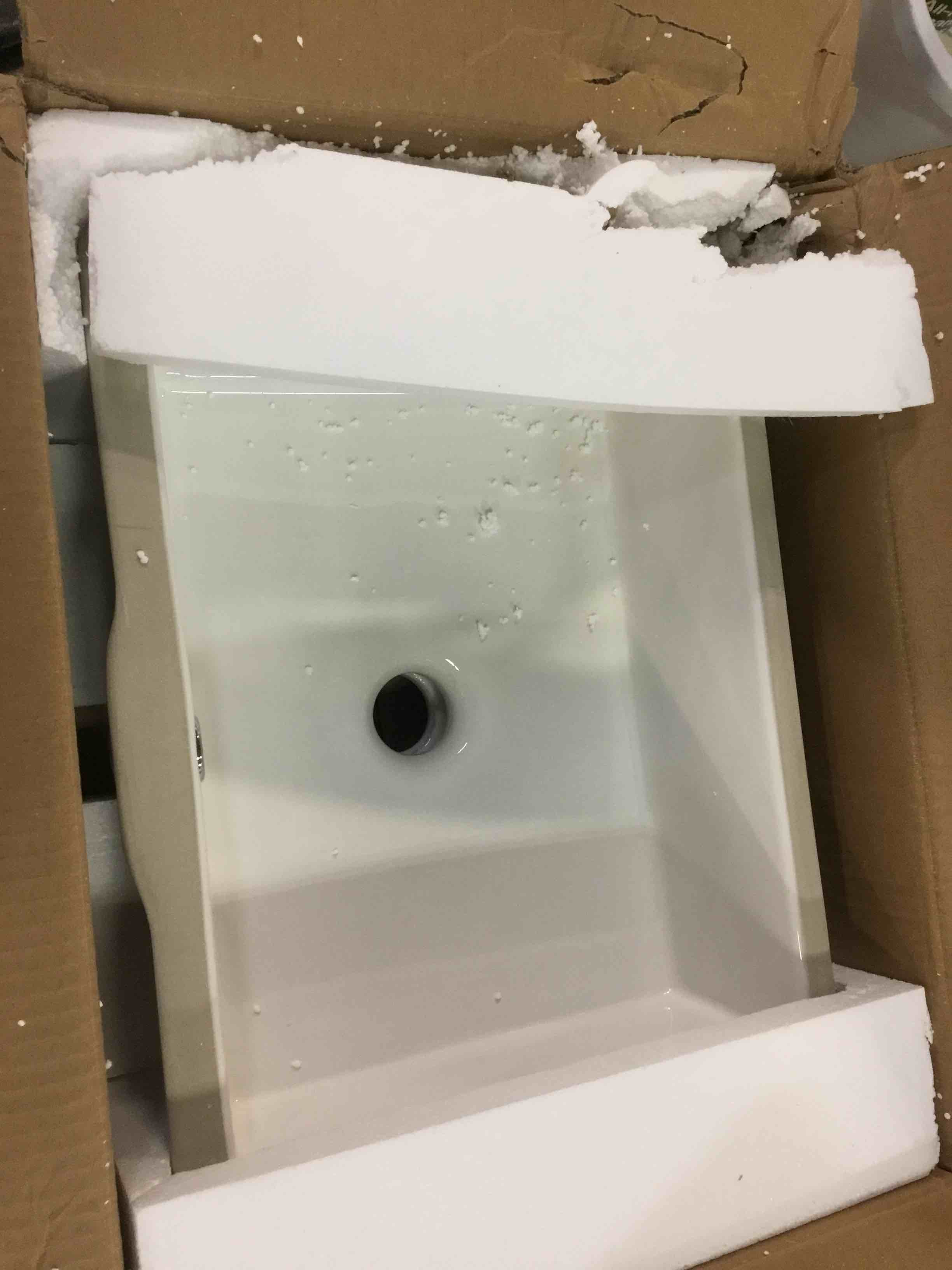 https://s3.amazonaws.com/lotting-images-prod/bidfta/YEL5908044_1711459721430.jpeg