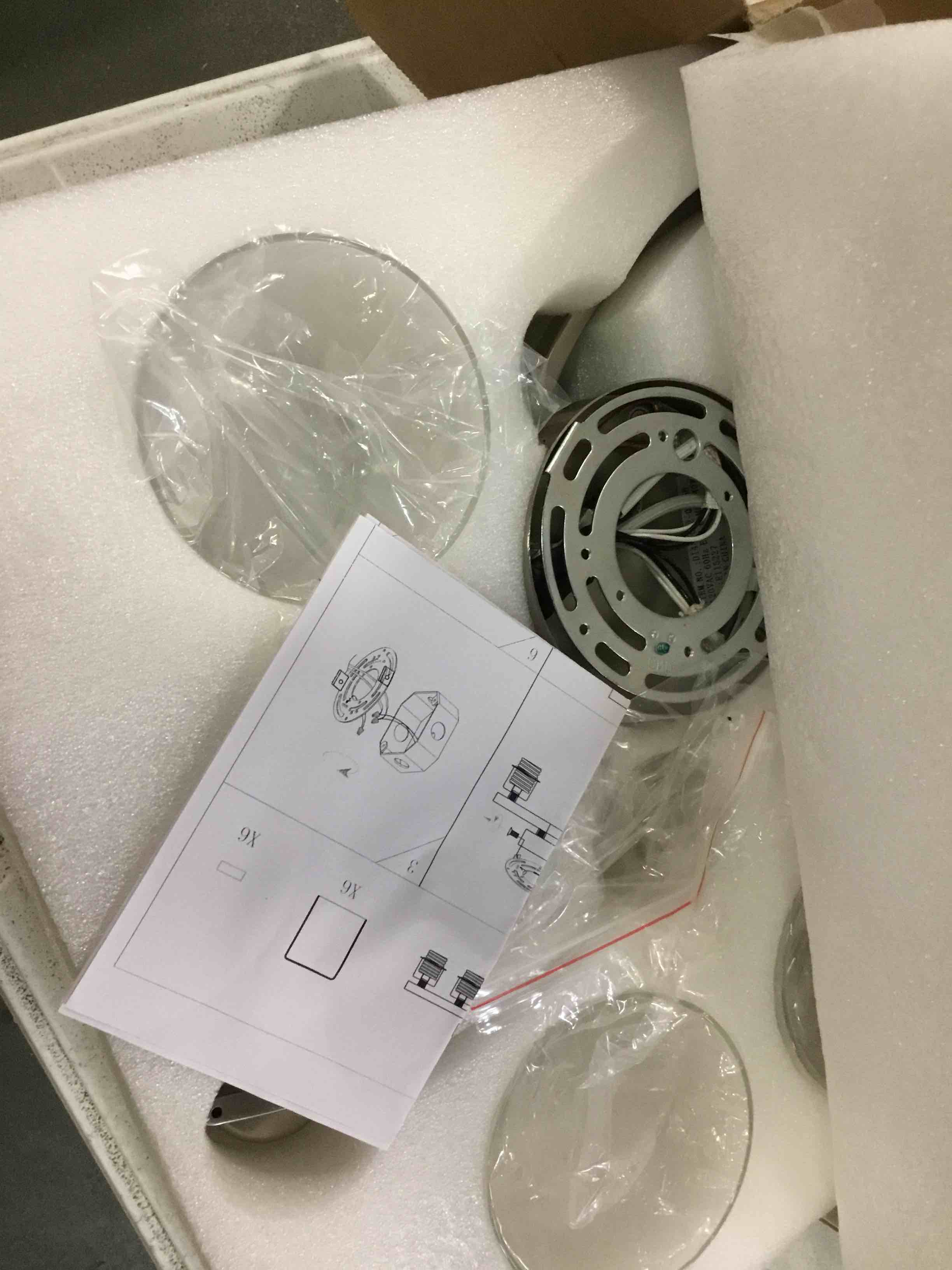 https://s3.amazonaws.com/lotting-images-prod/bidfta/YEL5908352_1711564621538.jpeg