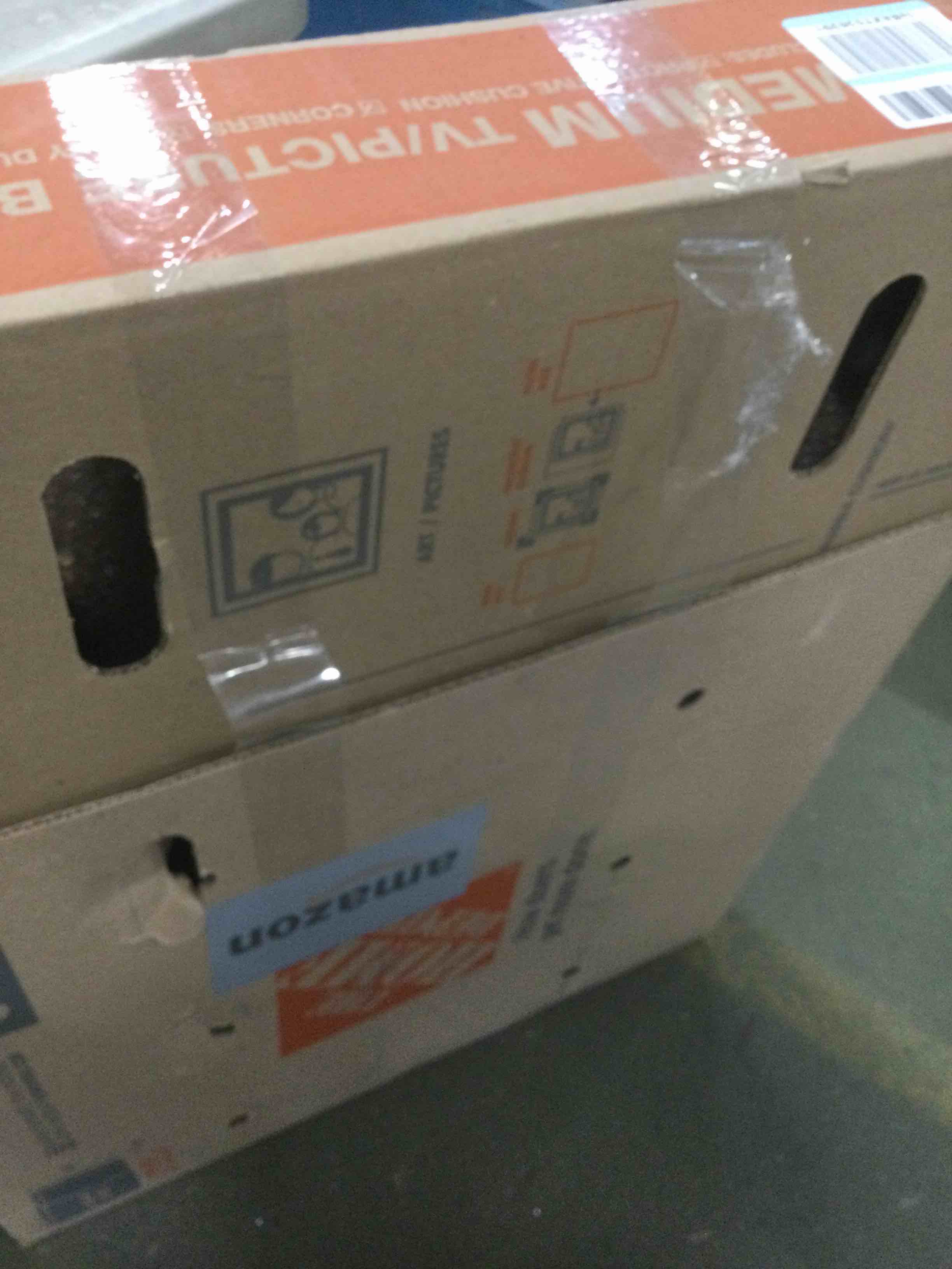 https://s3.amazonaws.com/lotting-images-prod/bidfta/YEL5909335_1710952527371.jpeg