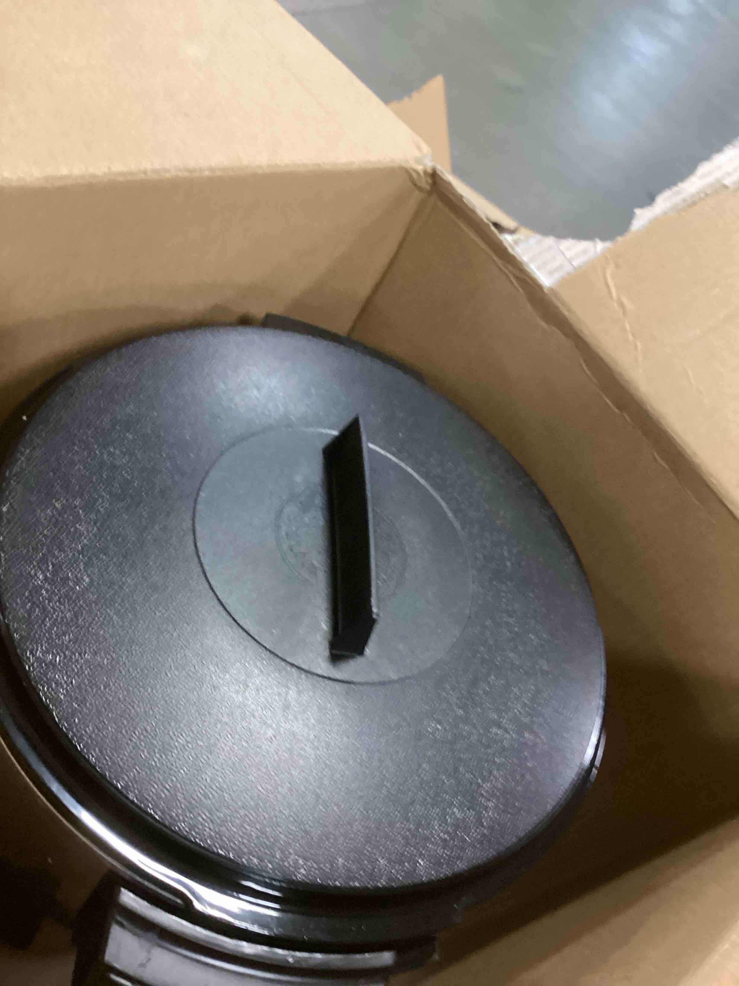 https://s3.amazonaws.com/lotting-images-prod/bidfta/YEL5909904_1711456462356.jpeg