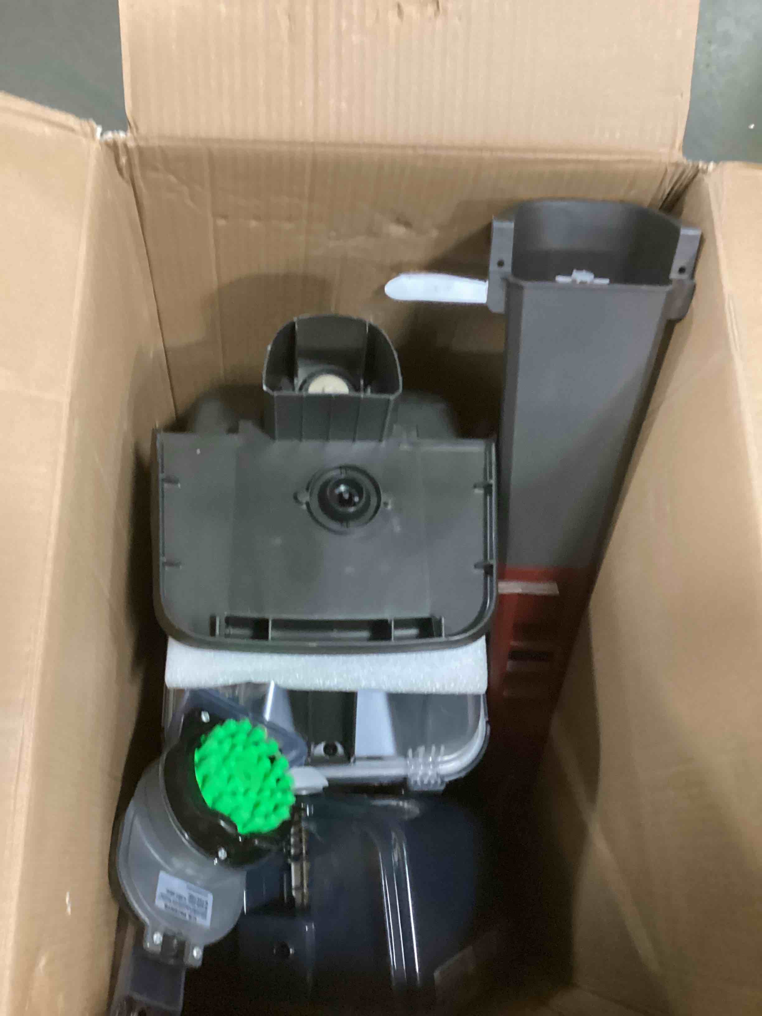 https://s3.amazonaws.com/lotting-images-prod/bidfta/YEL5909921_1711458102174.jpeg