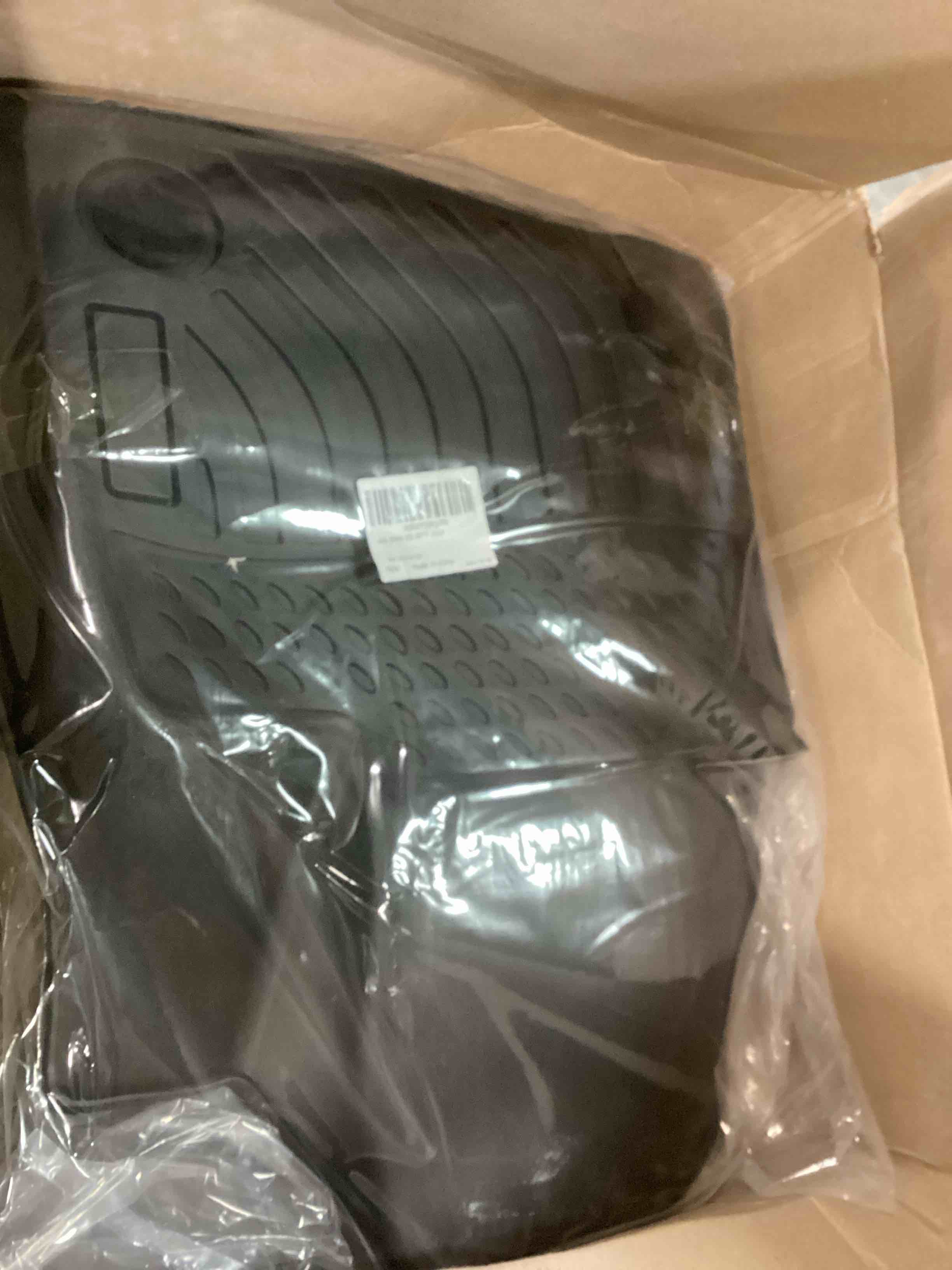 https://s3.amazonaws.com/lotting-images-prod/bidfta/YEL5911238_1711208644548.jpeg
