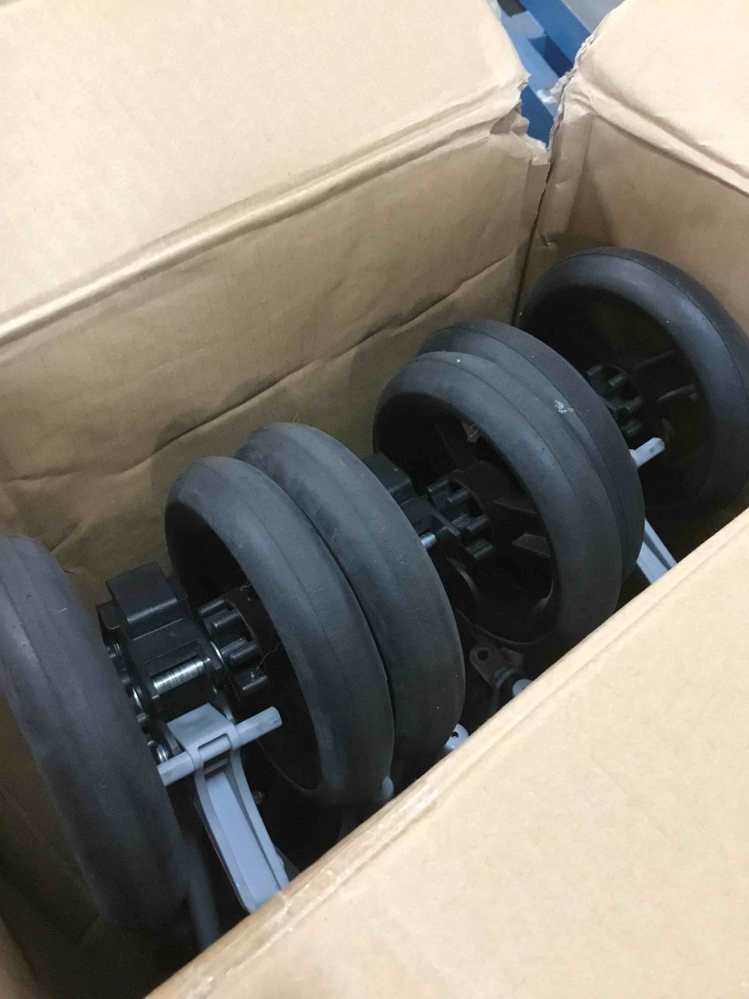 https://s3.amazonaws.com/lotting-images-prod/bidfta/YEL5911609_1711540160294.jpeg