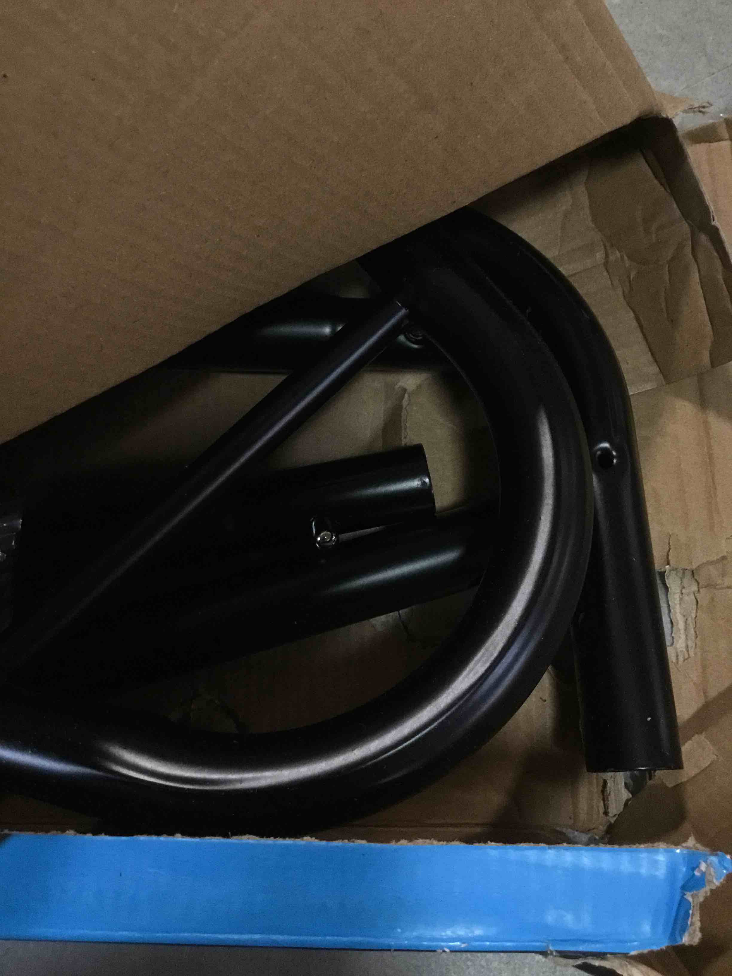 https://s3.amazonaws.com/lotting-images-prod/bidfta/YEL5911668_1711547842757.jpeg