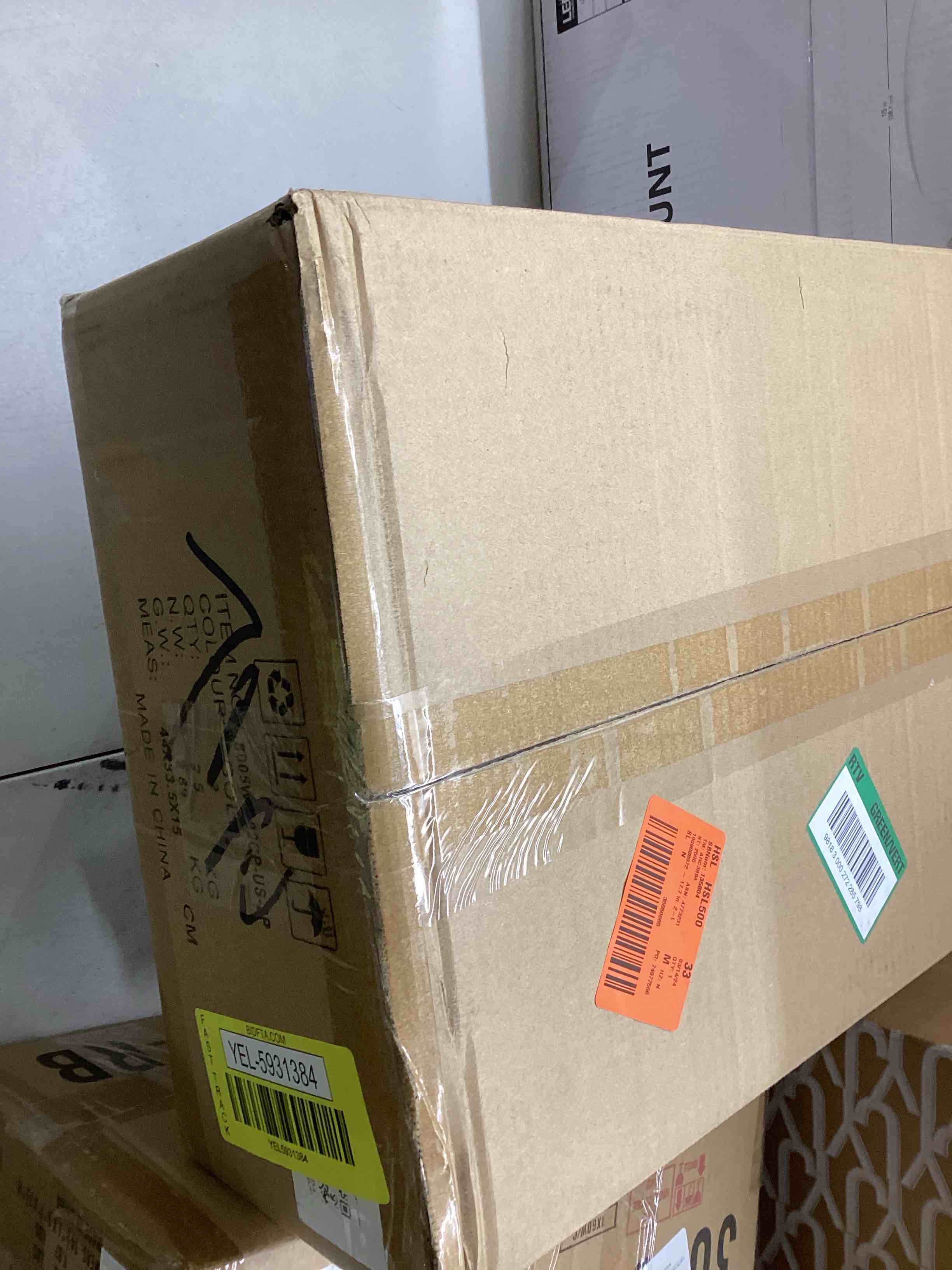 https://s3.amazonaws.com/lotting-images-prod/bidfta/YEL5931384_1712330516620.jpeg