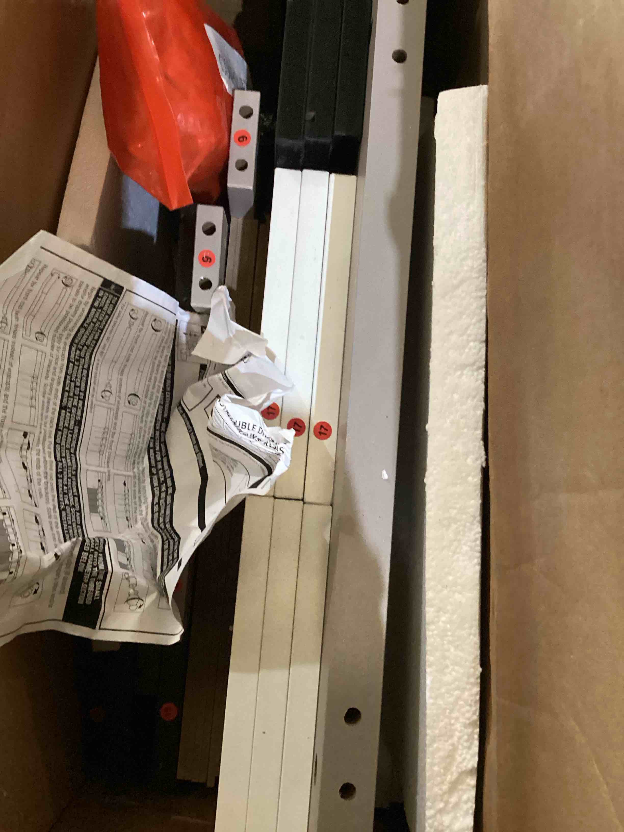 https://s3.amazonaws.com/lotting-images-prod/bidfta/YEL5932991_1720201641168.jpeg