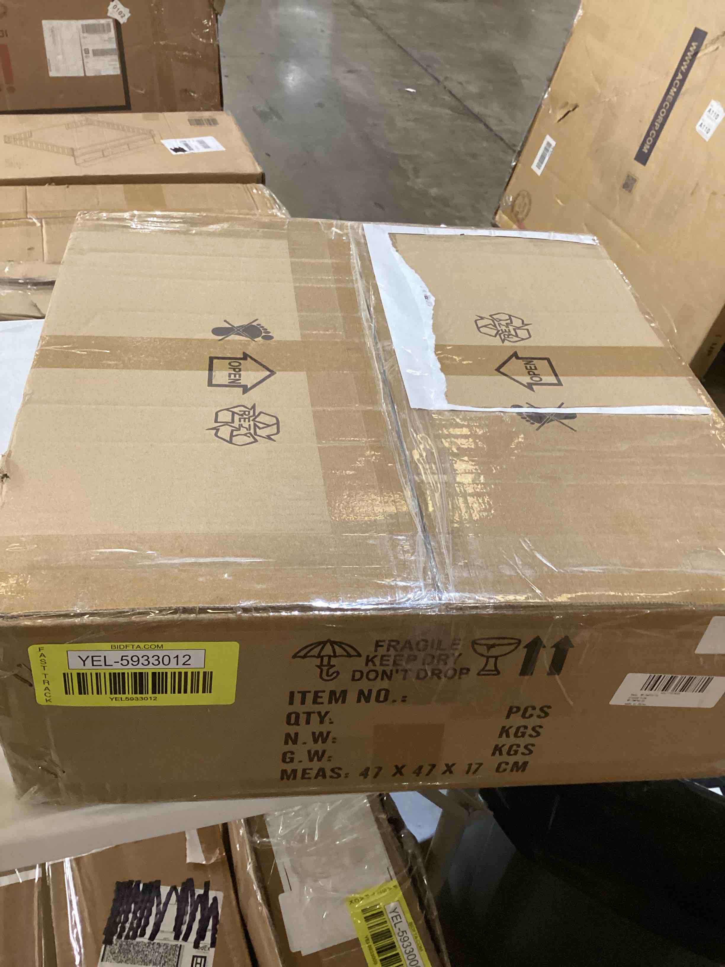 https://s3.amazonaws.com/lotting-images-prod/bidfta/YEL5933012_1720444975719.jpeg