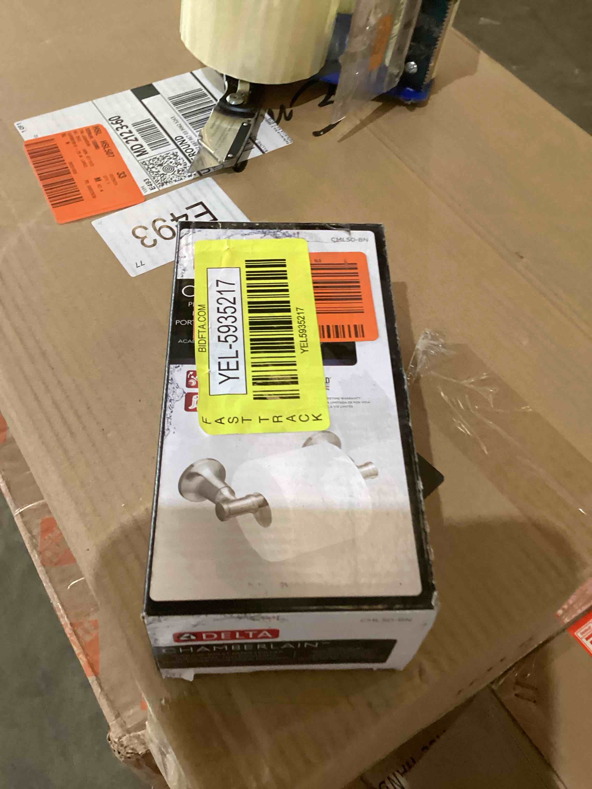 https://s3.amazonaws.com/lotting-images-prod/bidfta/YEL5935217_1710947093257.jpeg