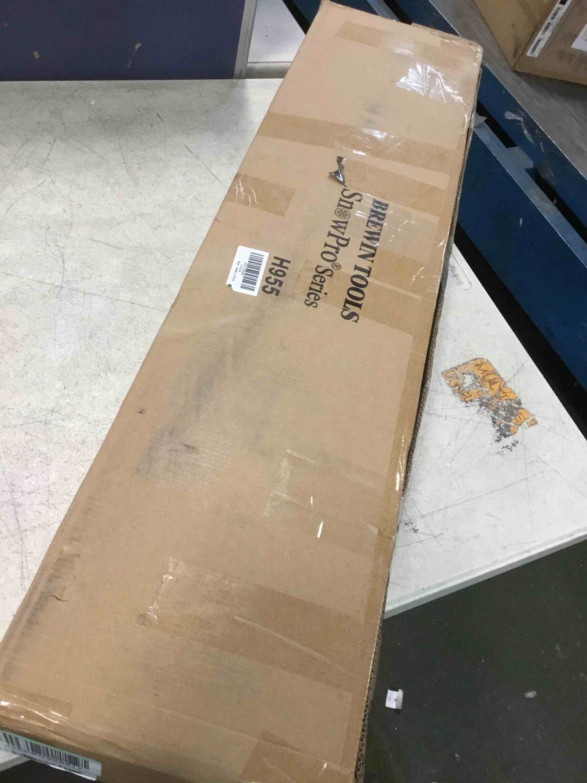https://s3.amazonaws.com/lotting-images-prod/bidfta/YEL5936598_1709558764363.jpeg