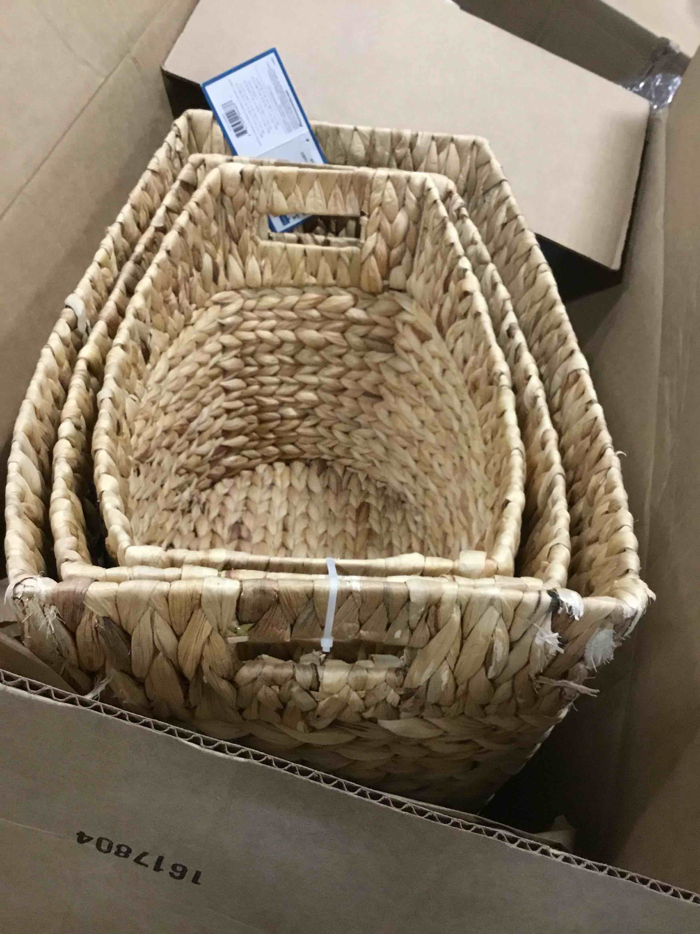 https://s3.amazonaws.com/lotting-images-prod/bidfta/YEL5937311_1709817072672.jpeg