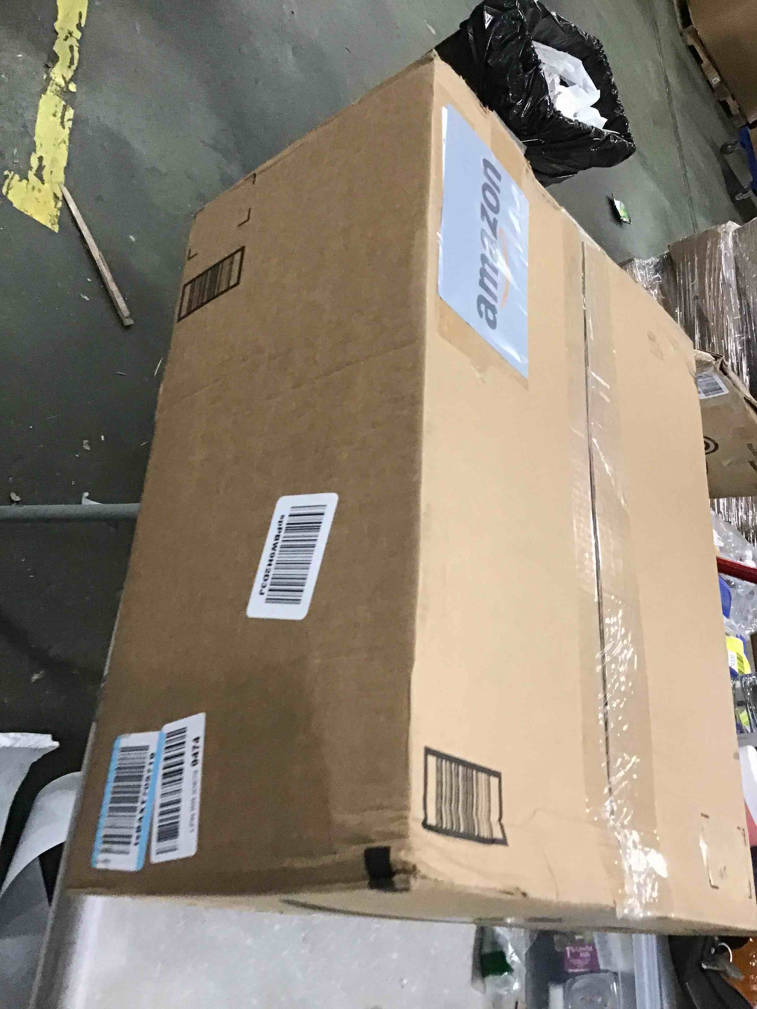 https://s3.amazonaws.com/lotting-images-prod/bidfta/YEL5938270_1709324387122.jpeg