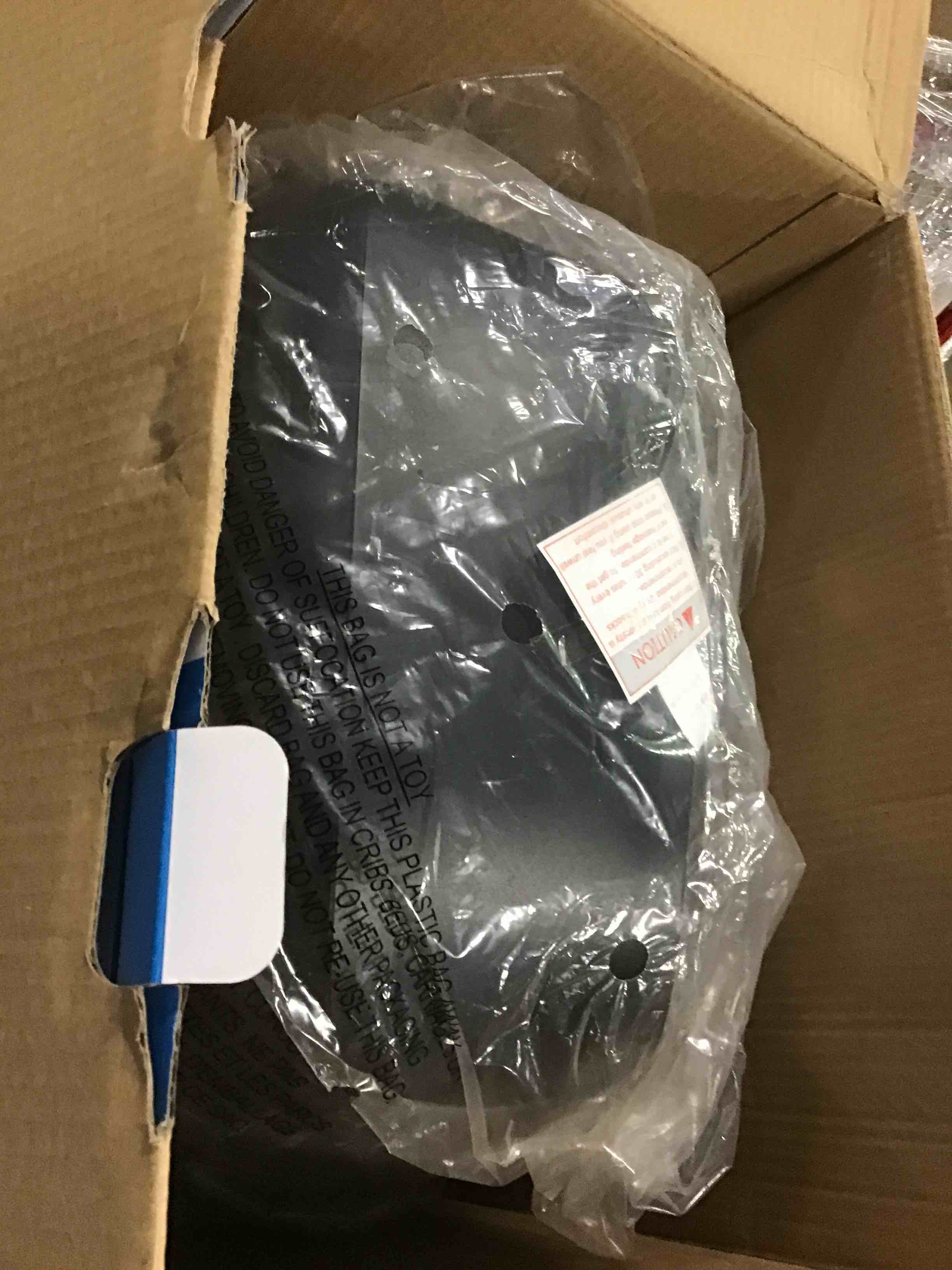 https://s3.amazonaws.com/lotting-images-prod/bidfta/YEL5938595_1709400244355.jpeg