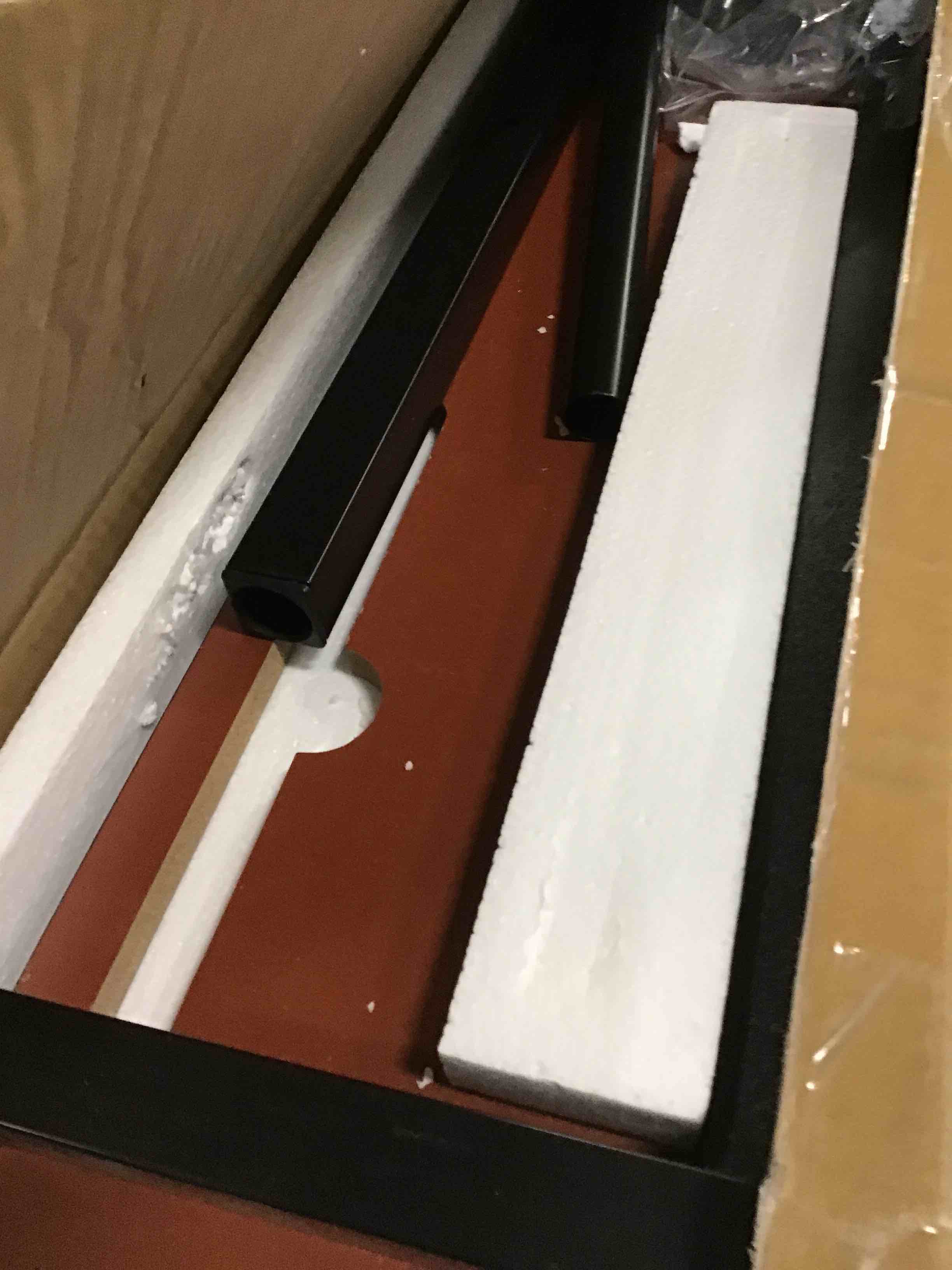 https://s3.amazonaws.com/lotting-images-prod/bidfta/YEL5938598_1709400384157.jpeg