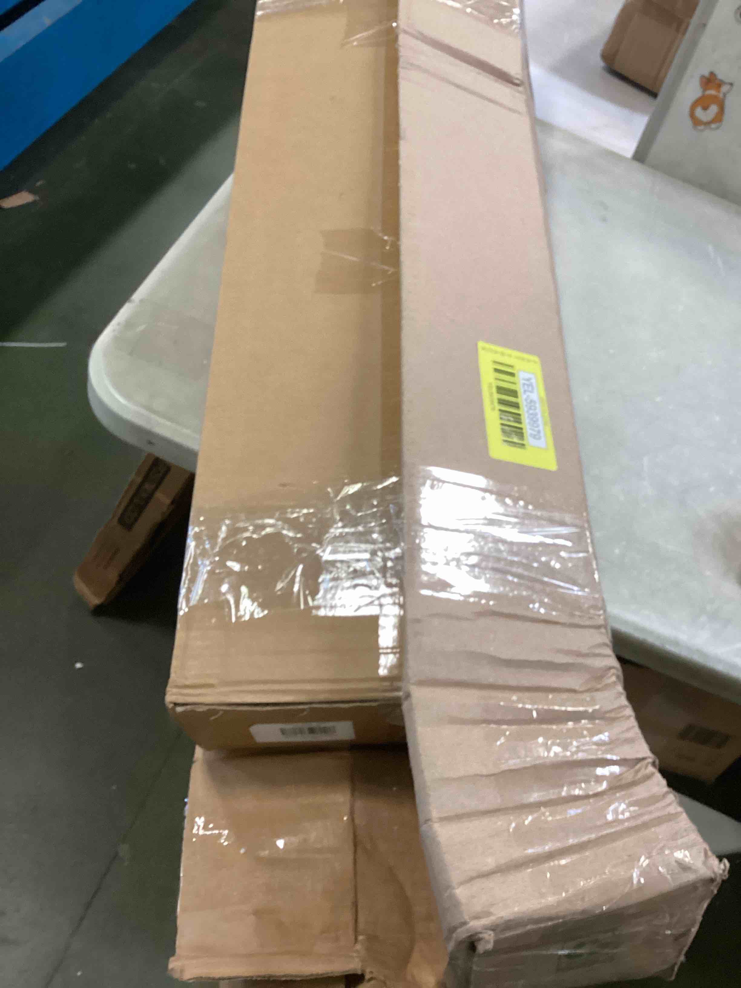 Assorted includes curtain and accessories of car and more…