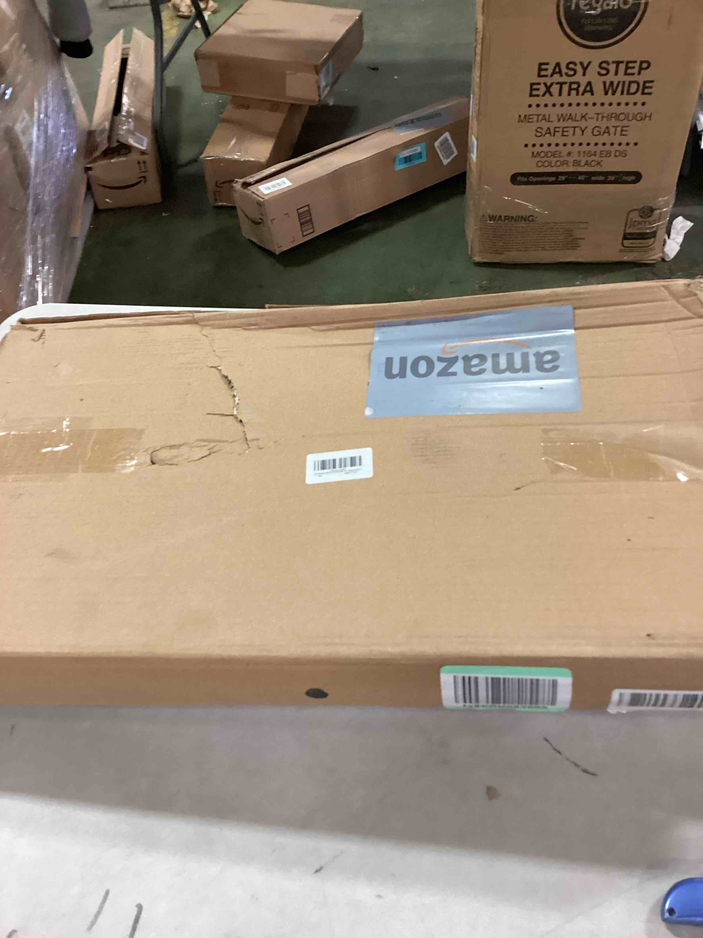 https://s3.amazonaws.com/lotting-images-prod/bidfta/YEL5941330_1710183576149.jpeg