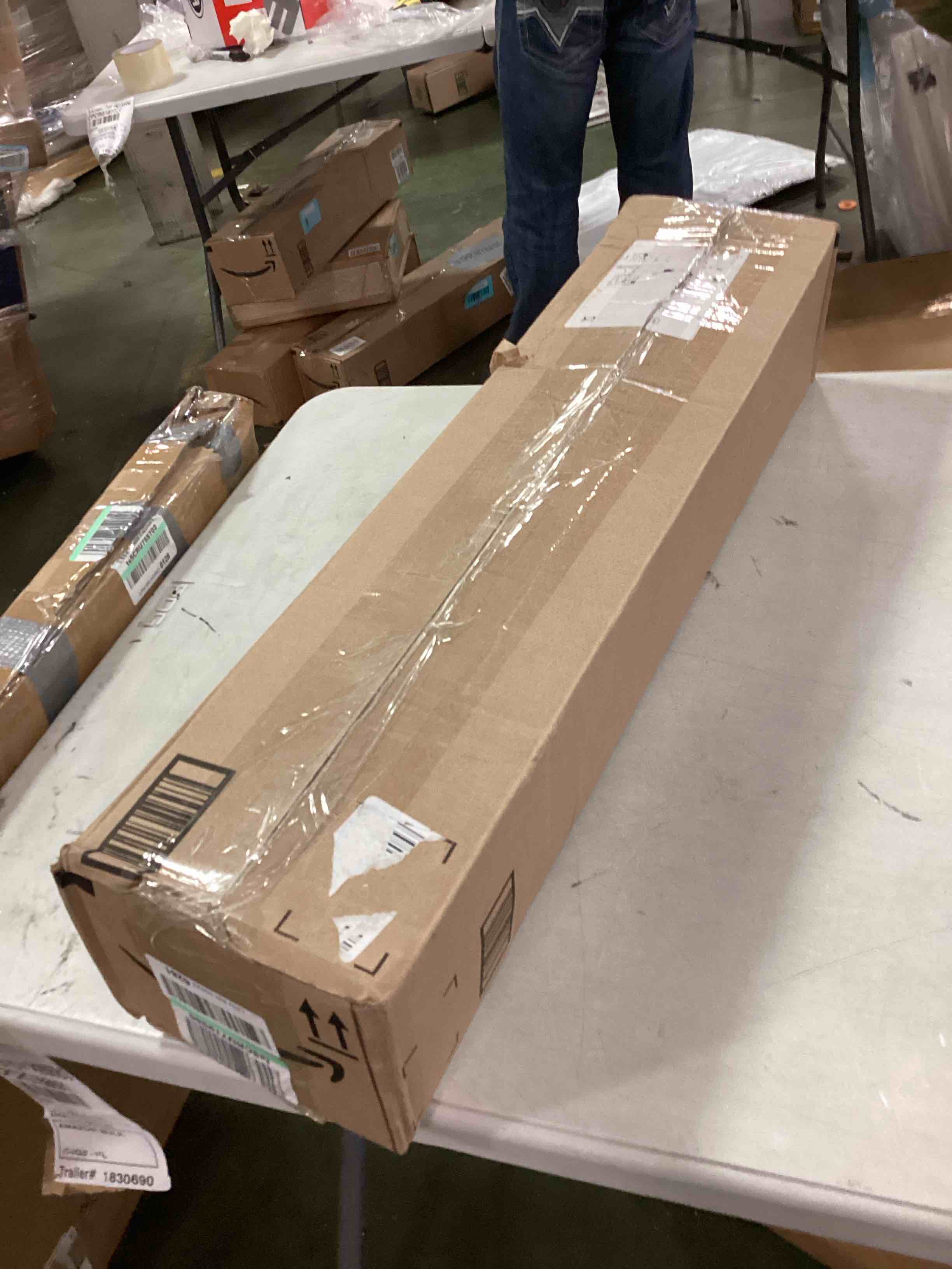 https://s3.amazonaws.com/lotting-images-prod/bidfta/YEL5941409_1710264534931.jpeg