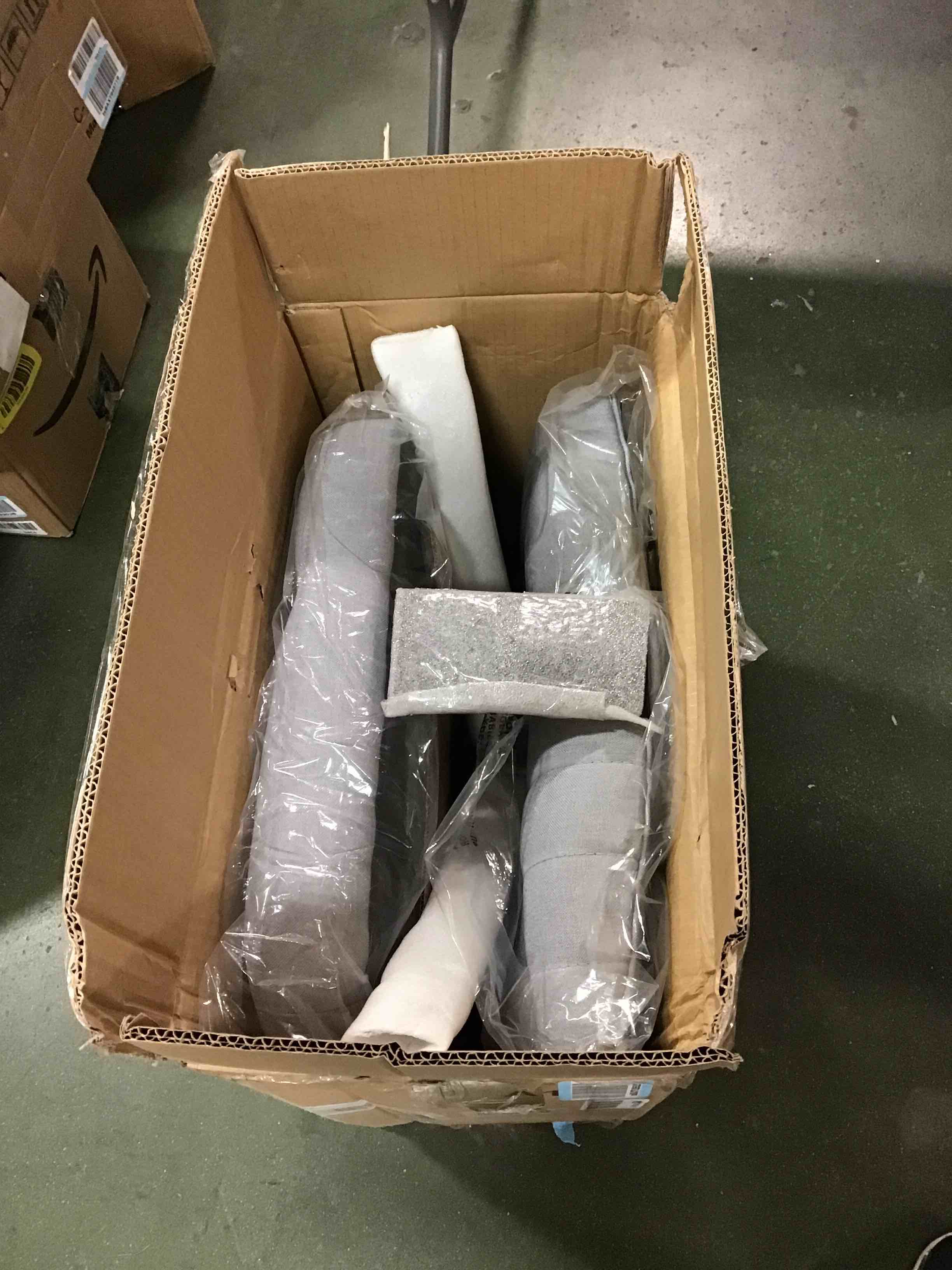 https://s3.amazonaws.com/lotting-images-prod/bidfta/YEL5942401_1710161450723.jpeg