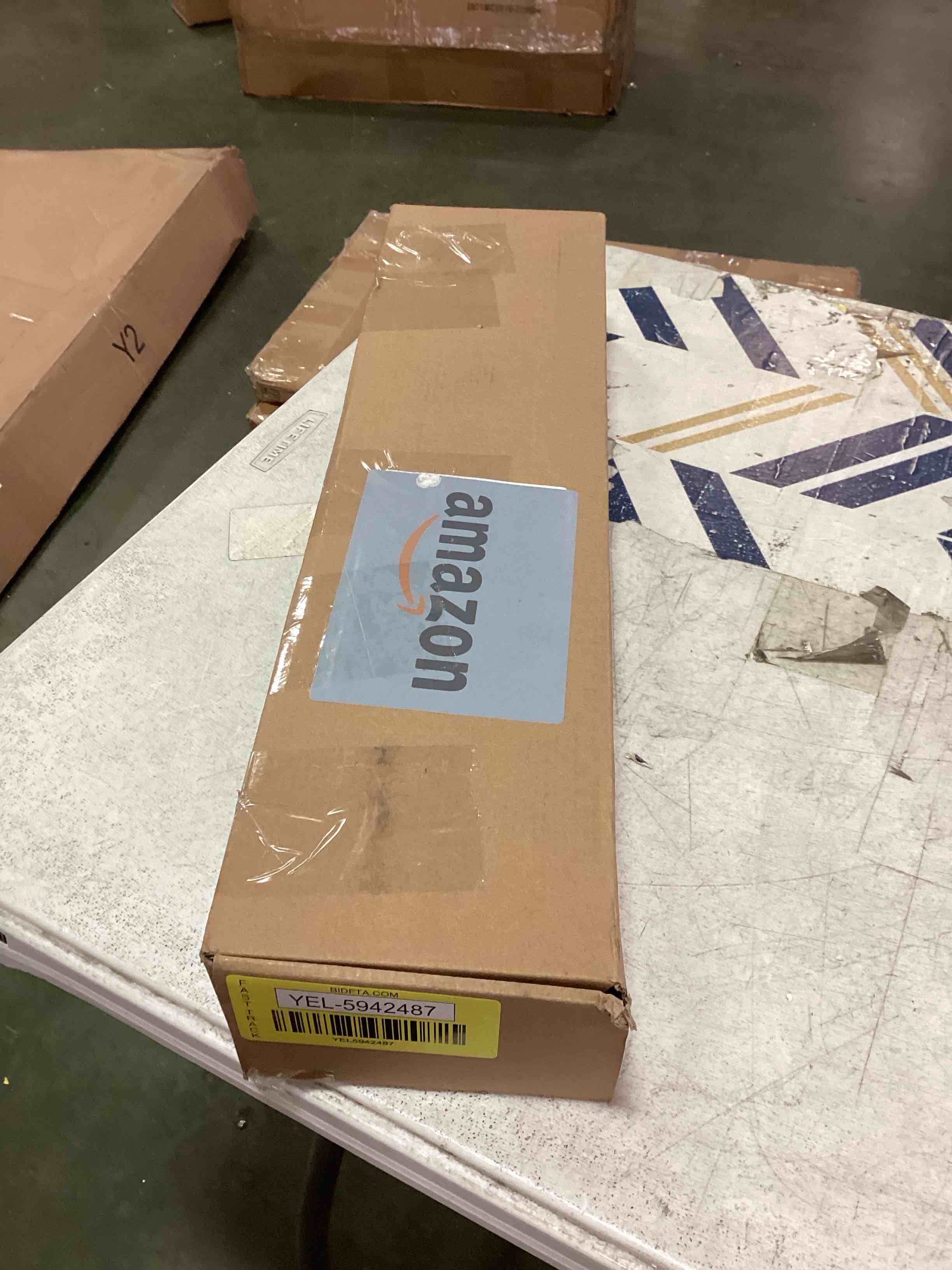 https://s3.amazonaws.com/lotting-images-prod/bidfta/YEL5942487_1710254281804.jpeg