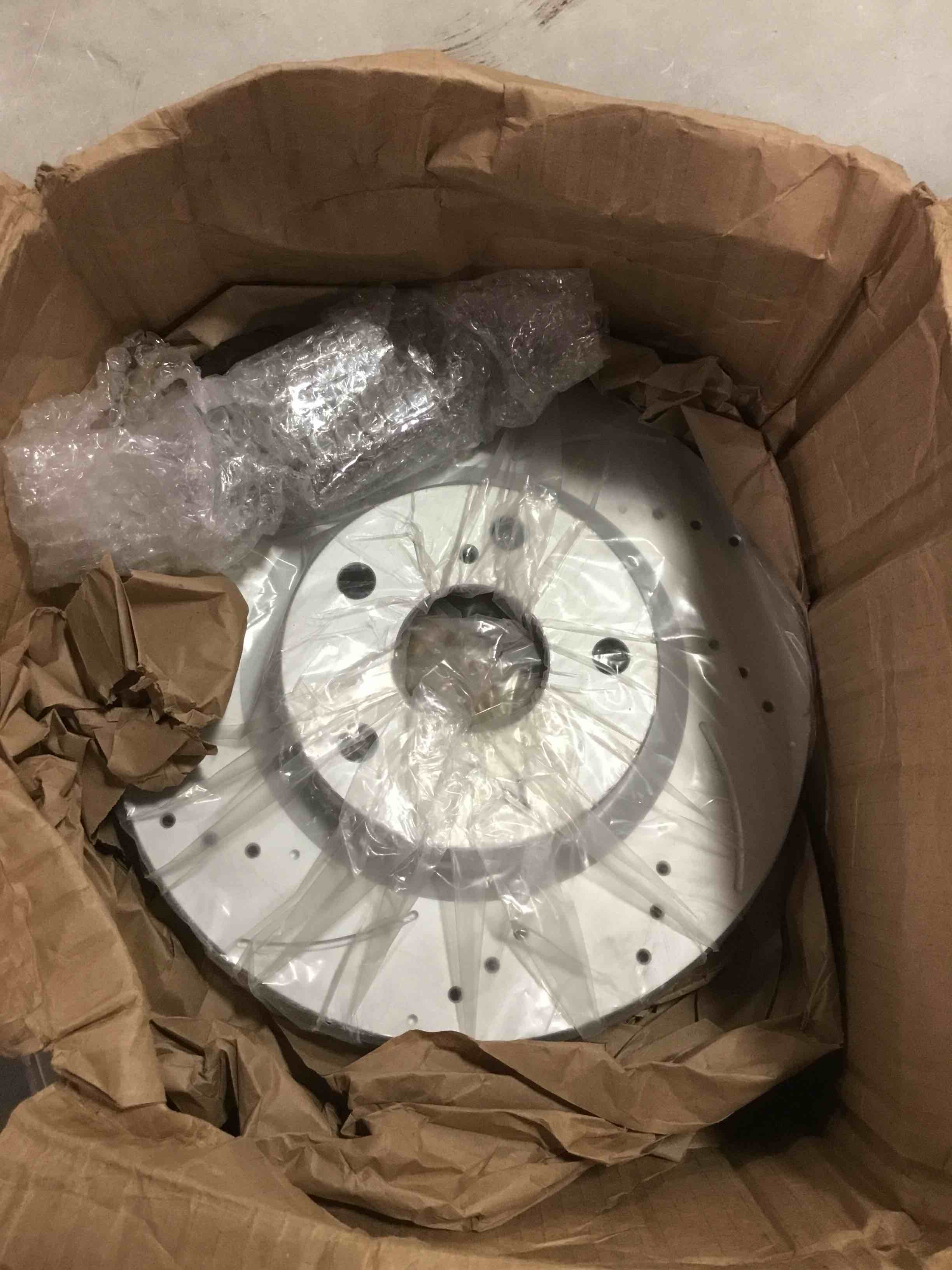 https://s3.amazonaws.com/lotting-images-prod/bidfta/YEL5942738_1710511025507.jpeg