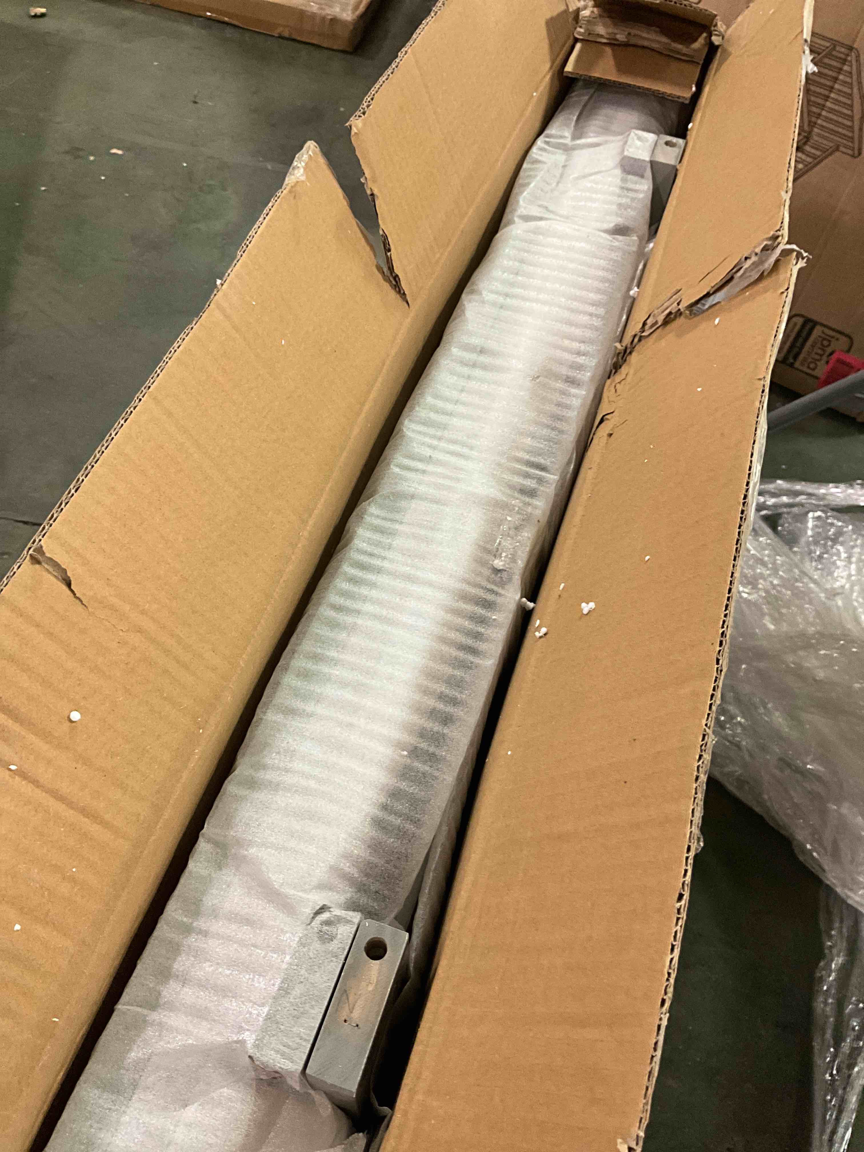 https://s3.amazonaws.com/lotting-images-prod/bidfta/YEL5943299_1711377098832.jpeg
