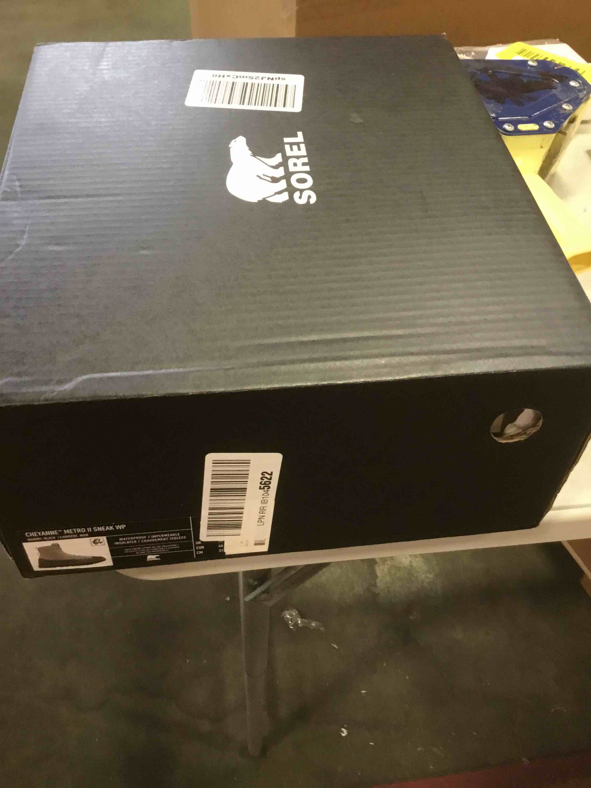https://s3.amazonaws.com/lotting-images-prod/bidfta/YEL5943500_1709042291470.jpeg