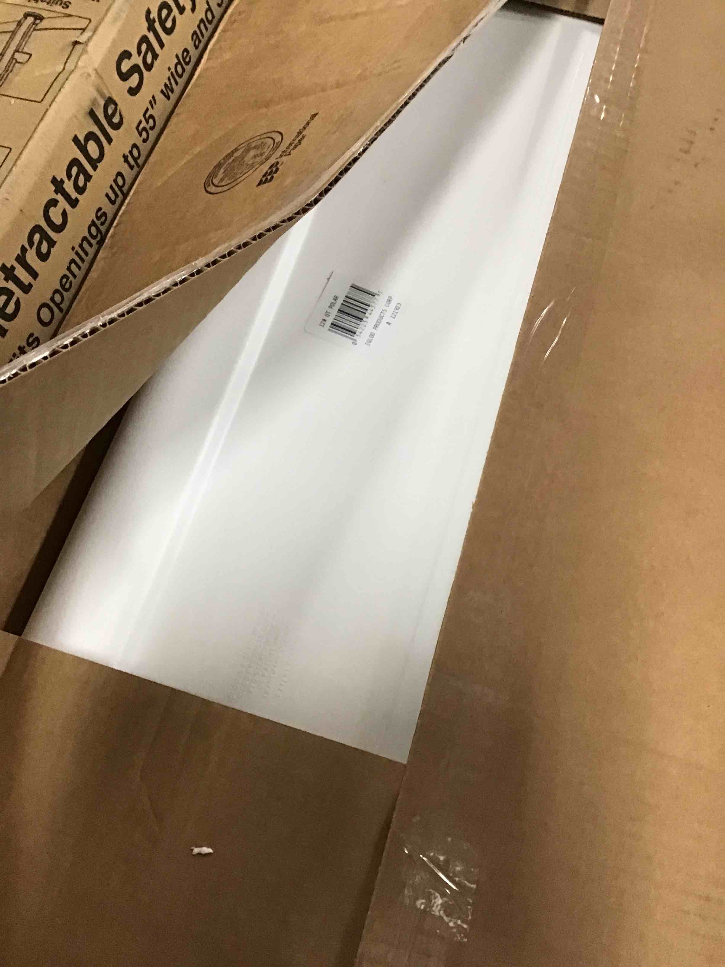 https://s3.amazonaws.com/lotting-images-prod/bidfta/YEL5950060_1714758659748.jpeg