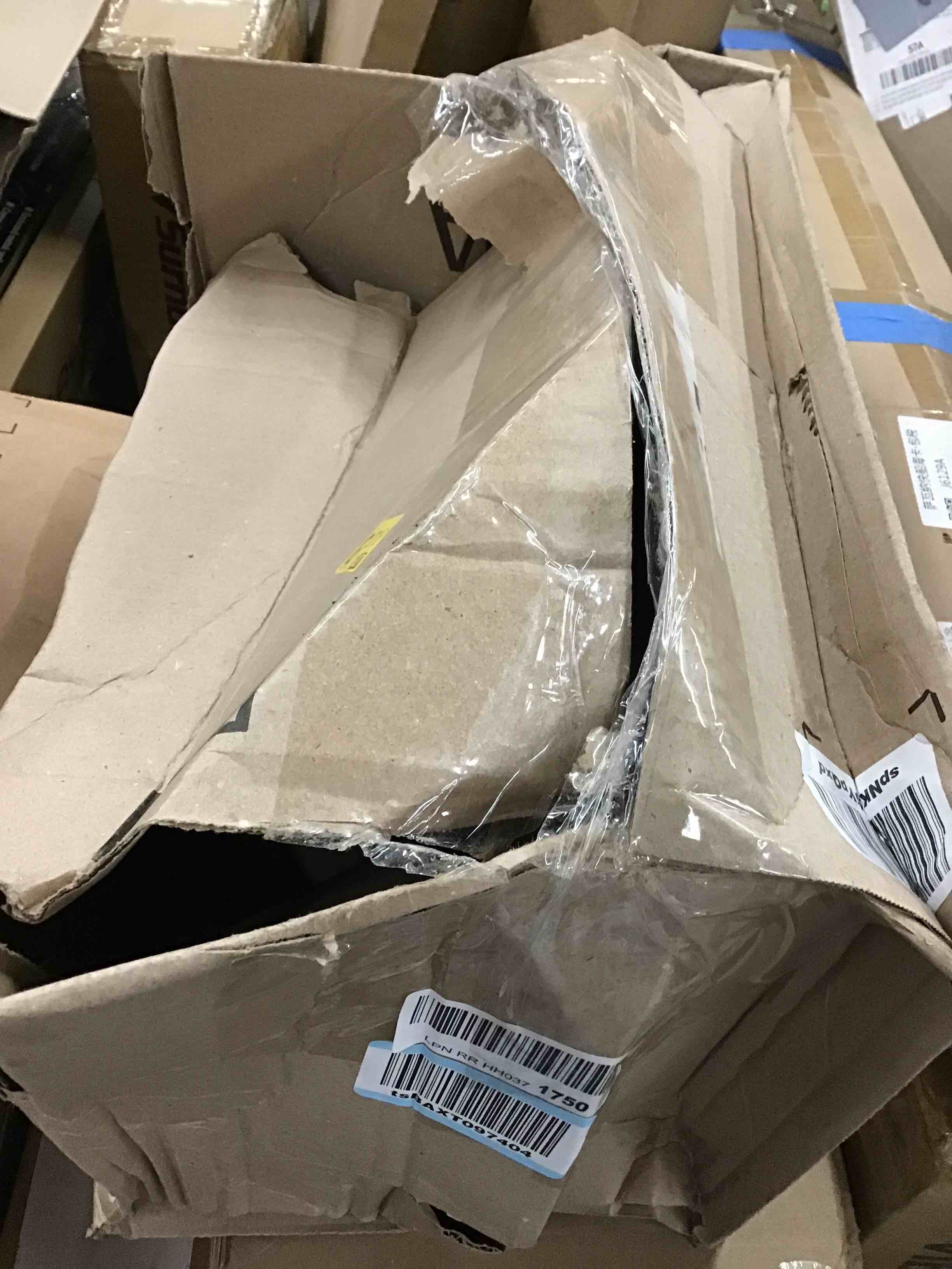 https://s3.amazonaws.com/lotting-images-prod/bidfta/YEL5950481_1715972382816.jpeg