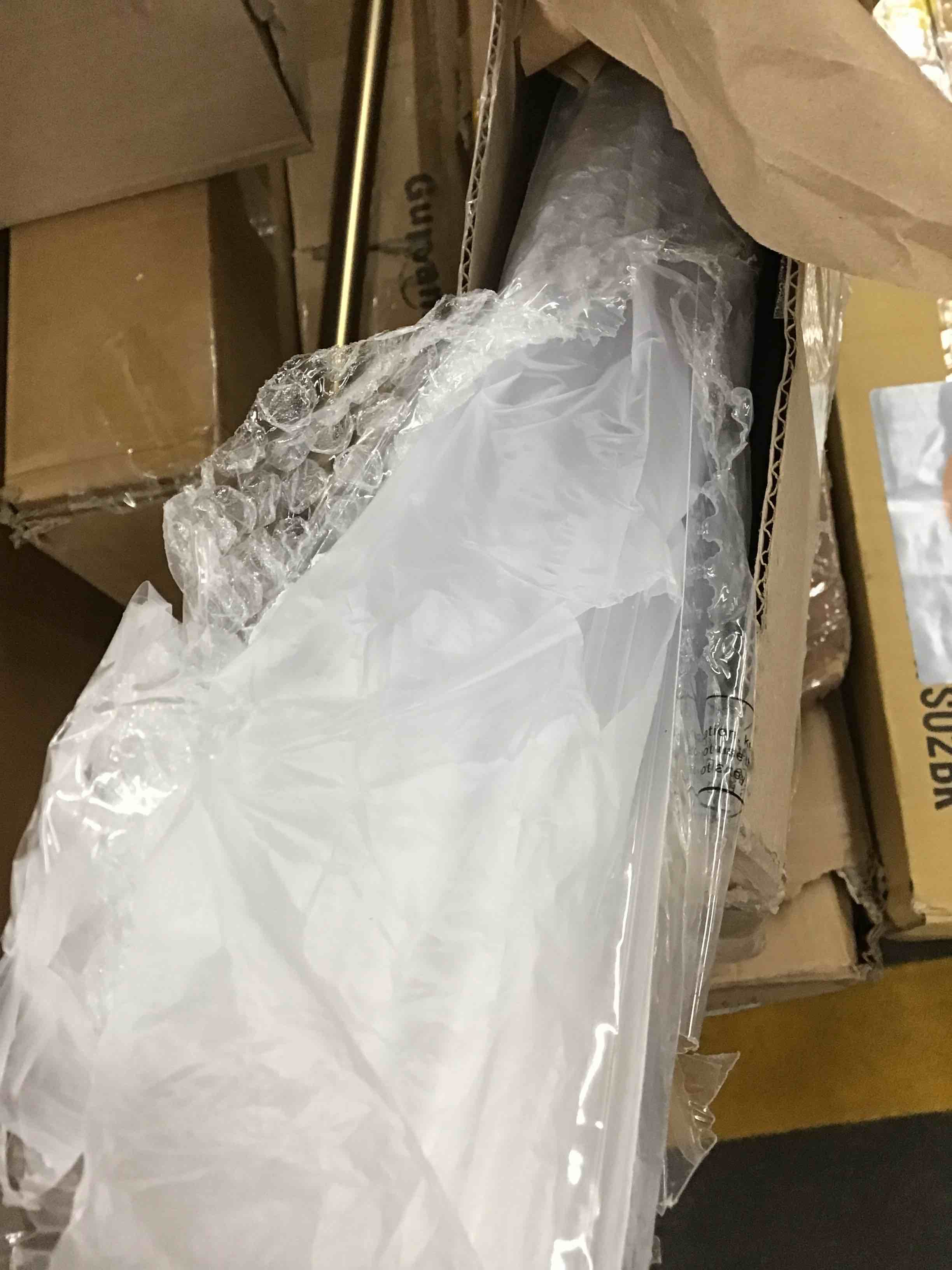 https://s3.amazonaws.com/lotting-images-prod/bidfta/YEL5952541_1711629552440.jpeg