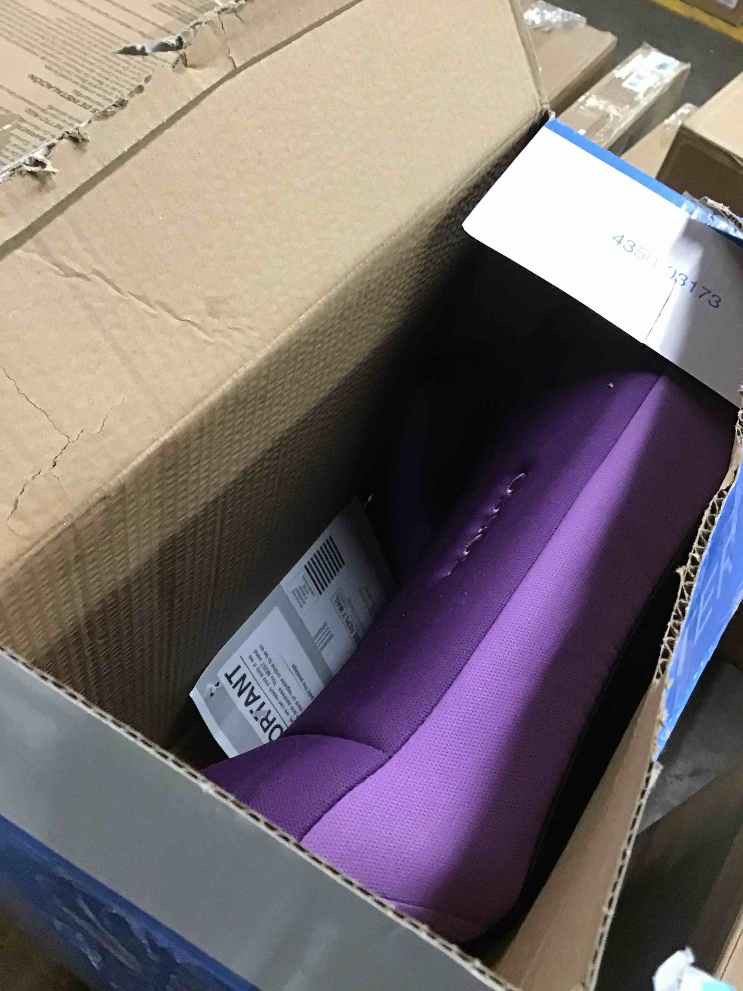 https://s3.amazonaws.com/lotting-images-prod/bidfta/YEL5952945_1712855025059.jpeg