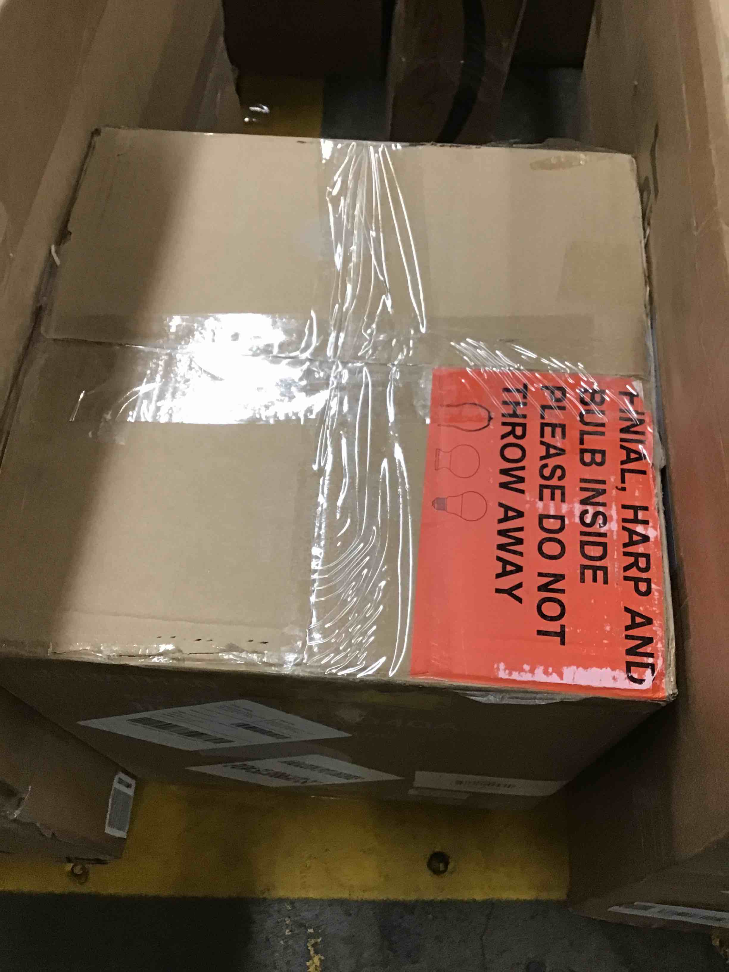 https://s3.amazonaws.com/lotting-images-prod/bidfta/YEL5952954_1712856010287.jpeg
