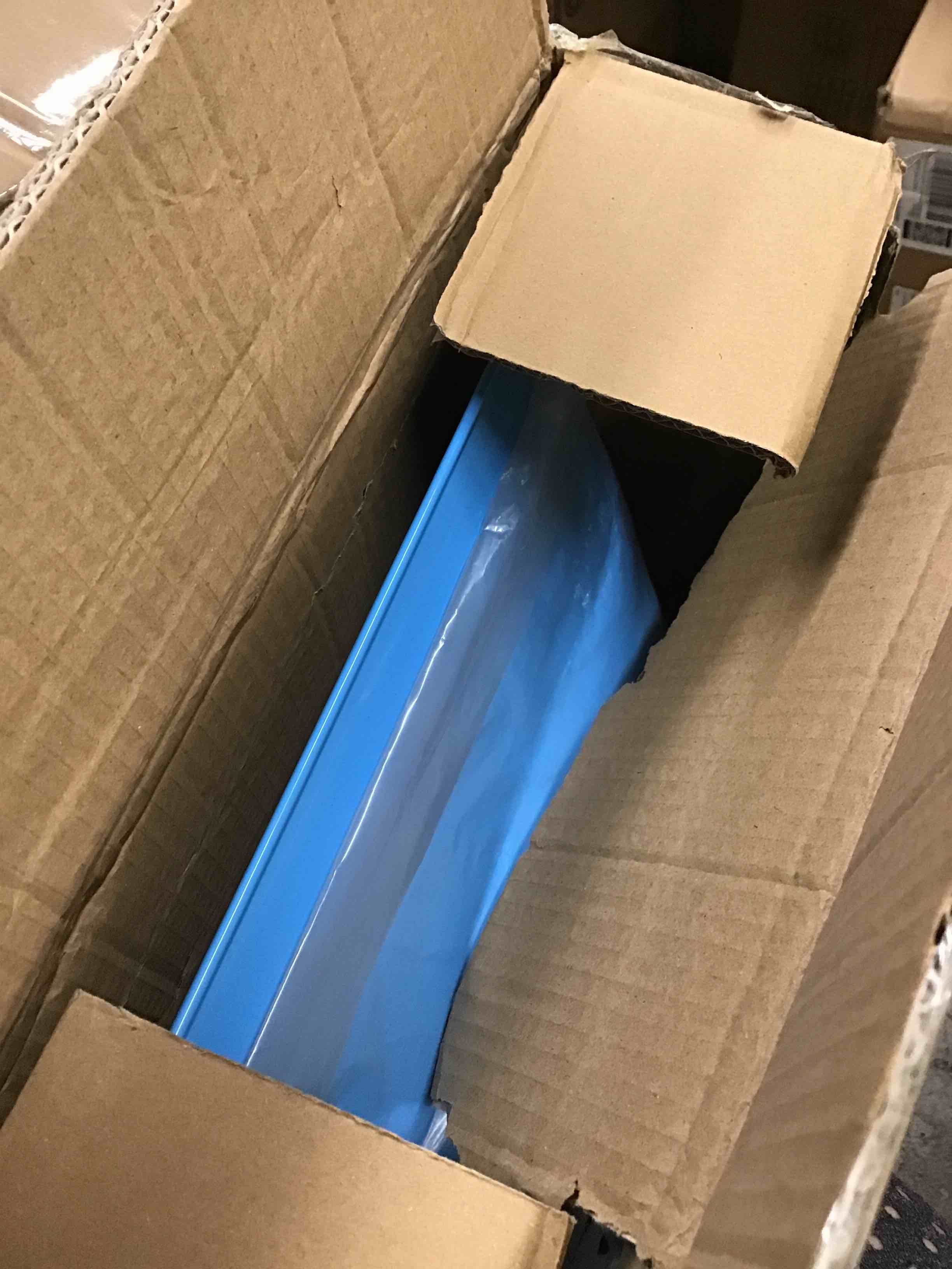 https://s3.amazonaws.com/lotting-images-prod/bidfta/YEL5952972_1712857795710.jpeg