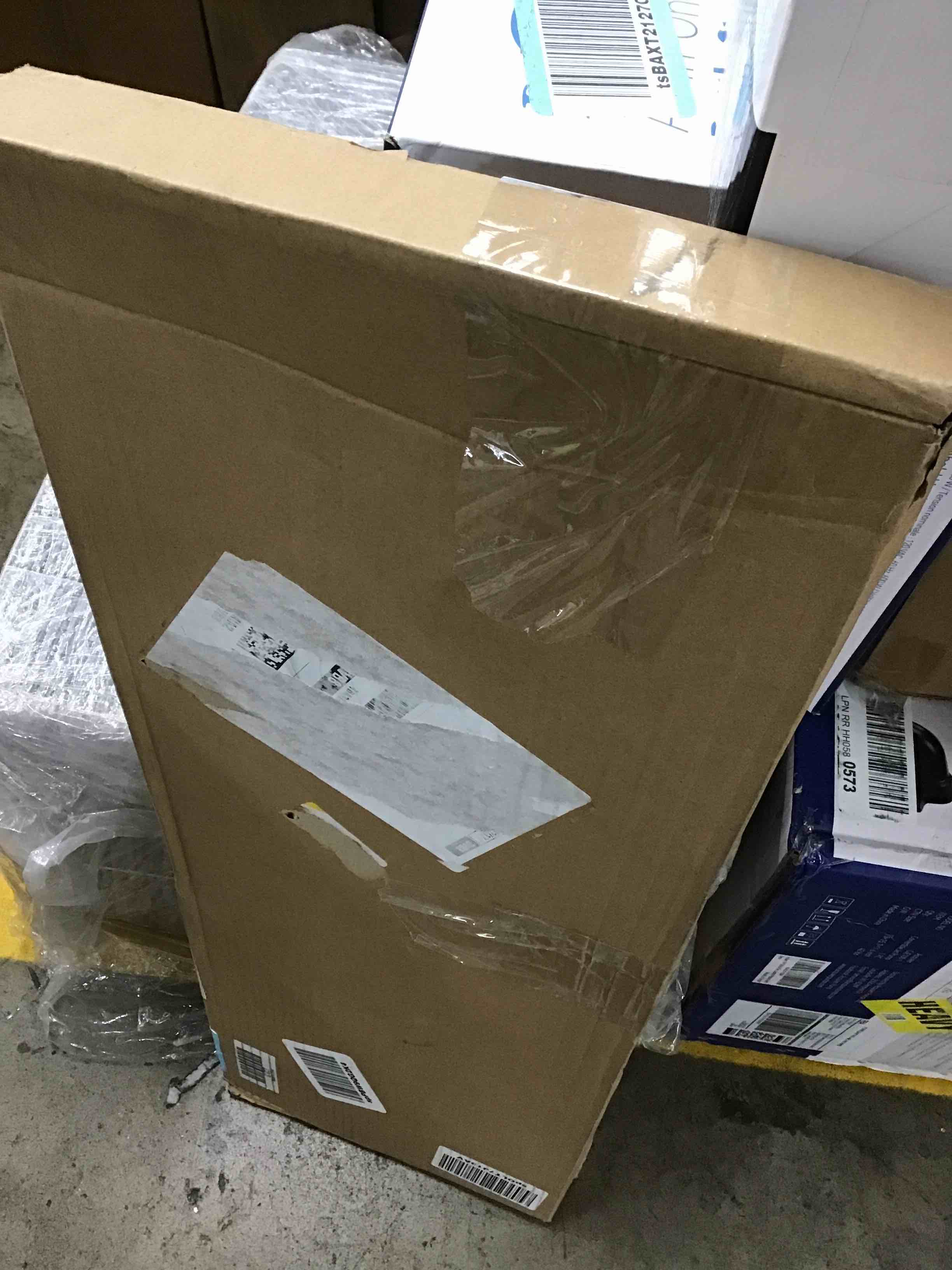 https://s3.amazonaws.com/lotting-images-prod/bidfta/YEL5952977_1712860768720.jpeg