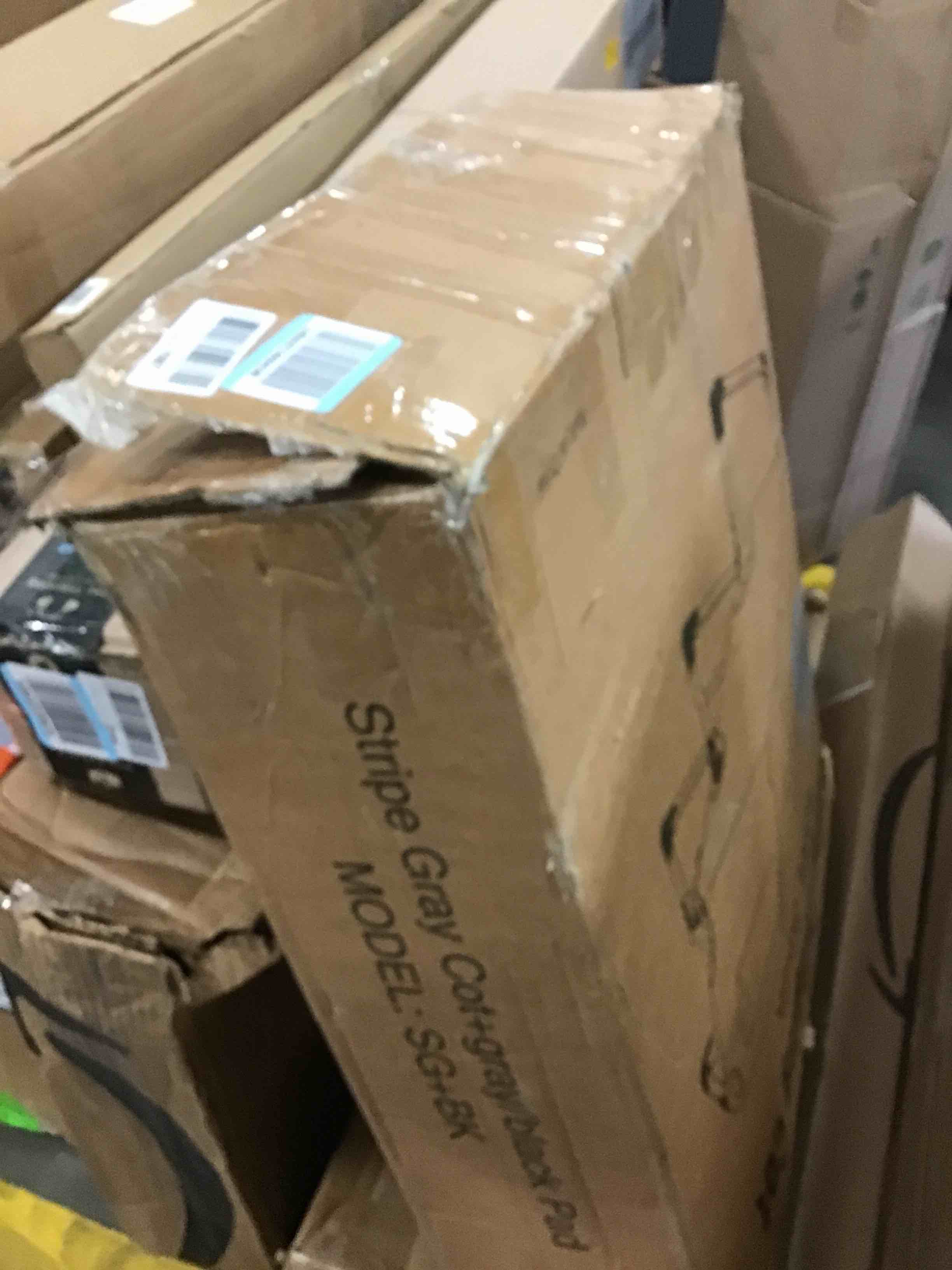 https://s3.amazonaws.com/lotting-images-prod/bidfta/YEL5953800_1715784234218.jpeg