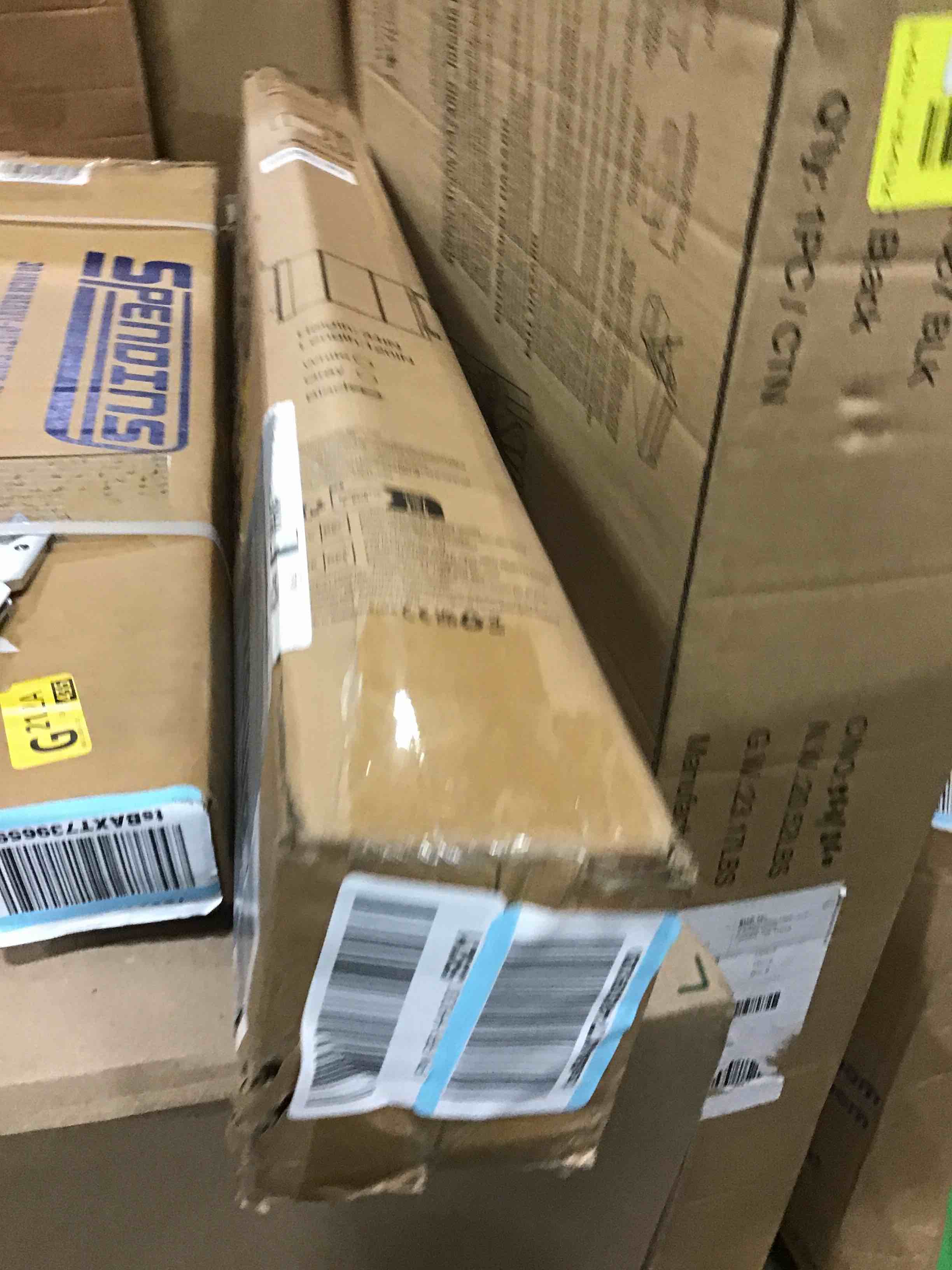 https://s3.amazonaws.com/lotting-images-prod/bidfta/YEL5953810_1715785123456.jpeg