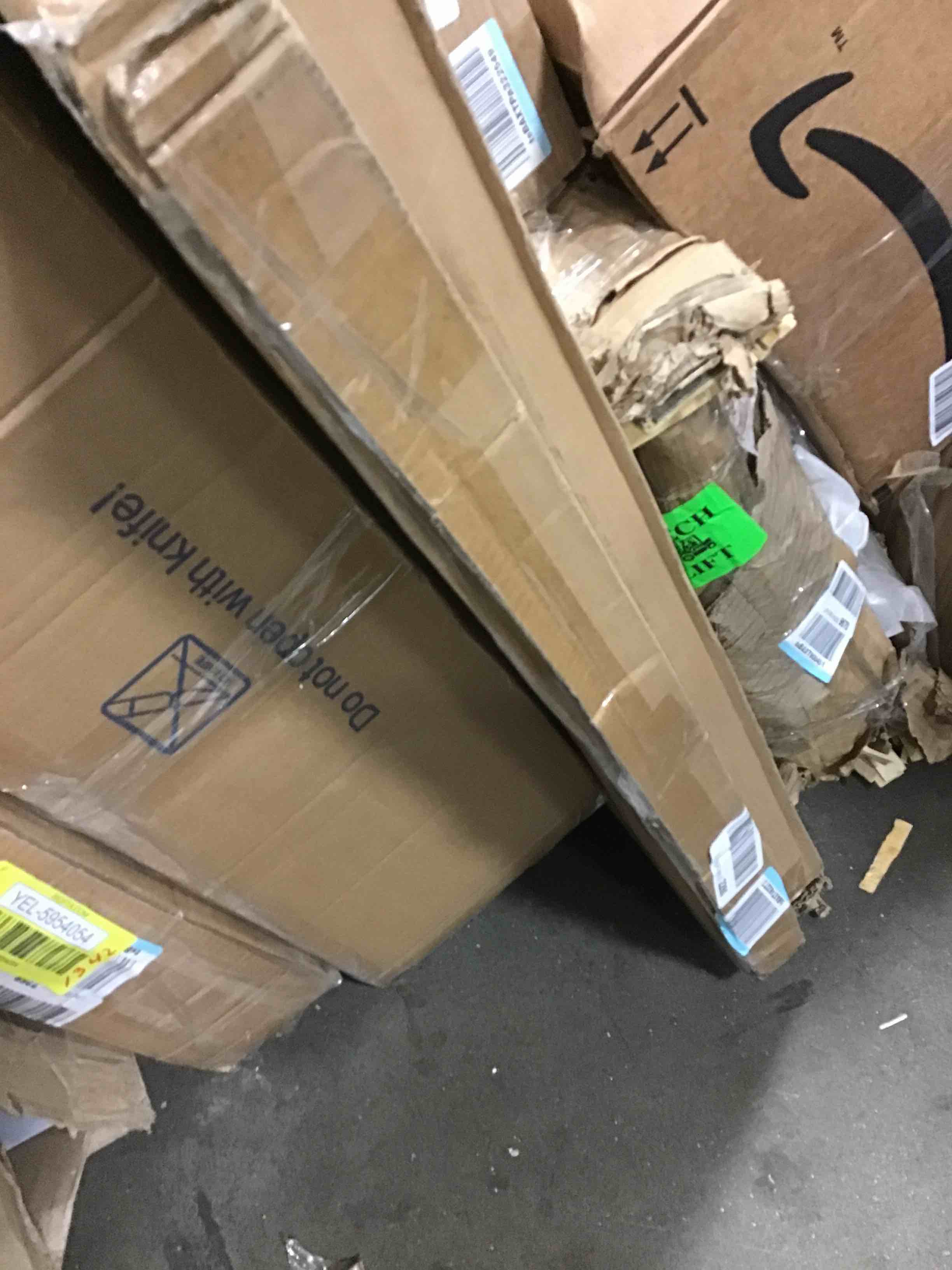 https://s3.amazonaws.com/lotting-images-prod/bidfta/YEL5954056_1709570762745.jpeg