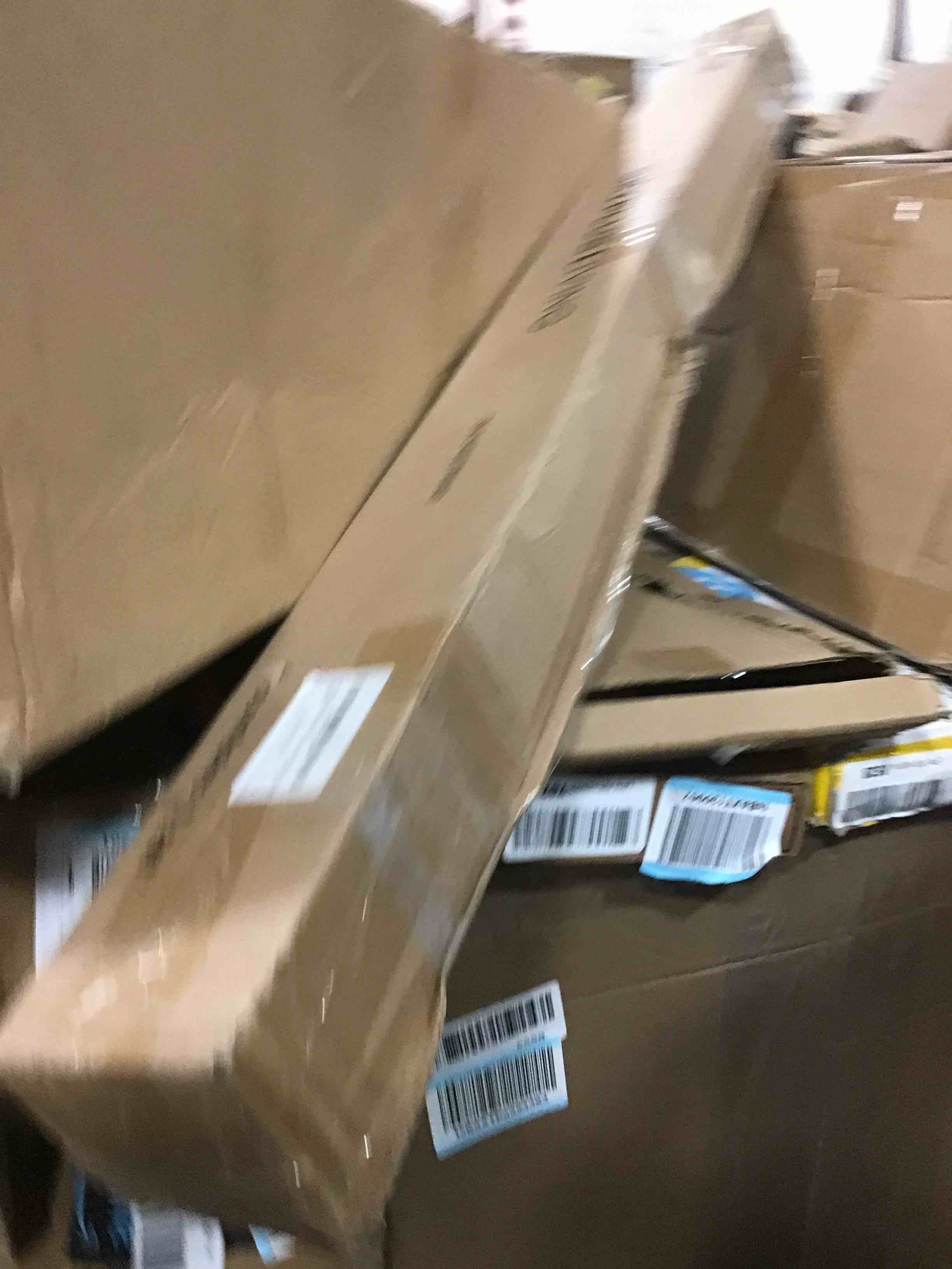 https://s3.amazonaws.com/lotting-images-prod/bidfta/YEL5954078_1709576319968.jpeg