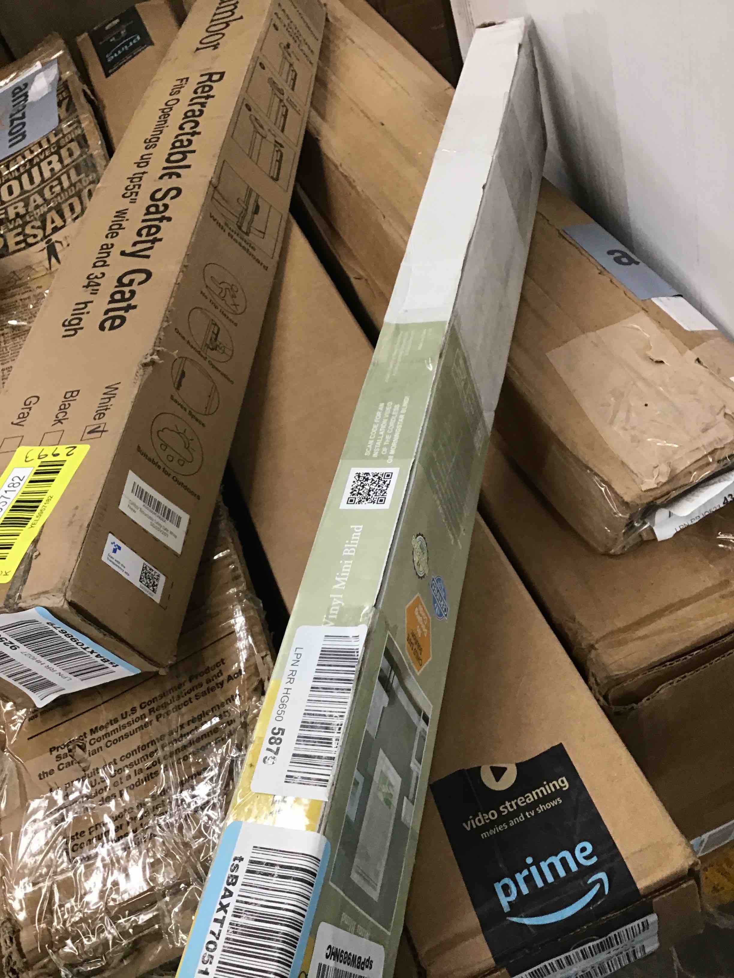 https://s3.amazonaws.com/lotting-images-prod/bidfta/YEL5957183_1716989537796.jpeg