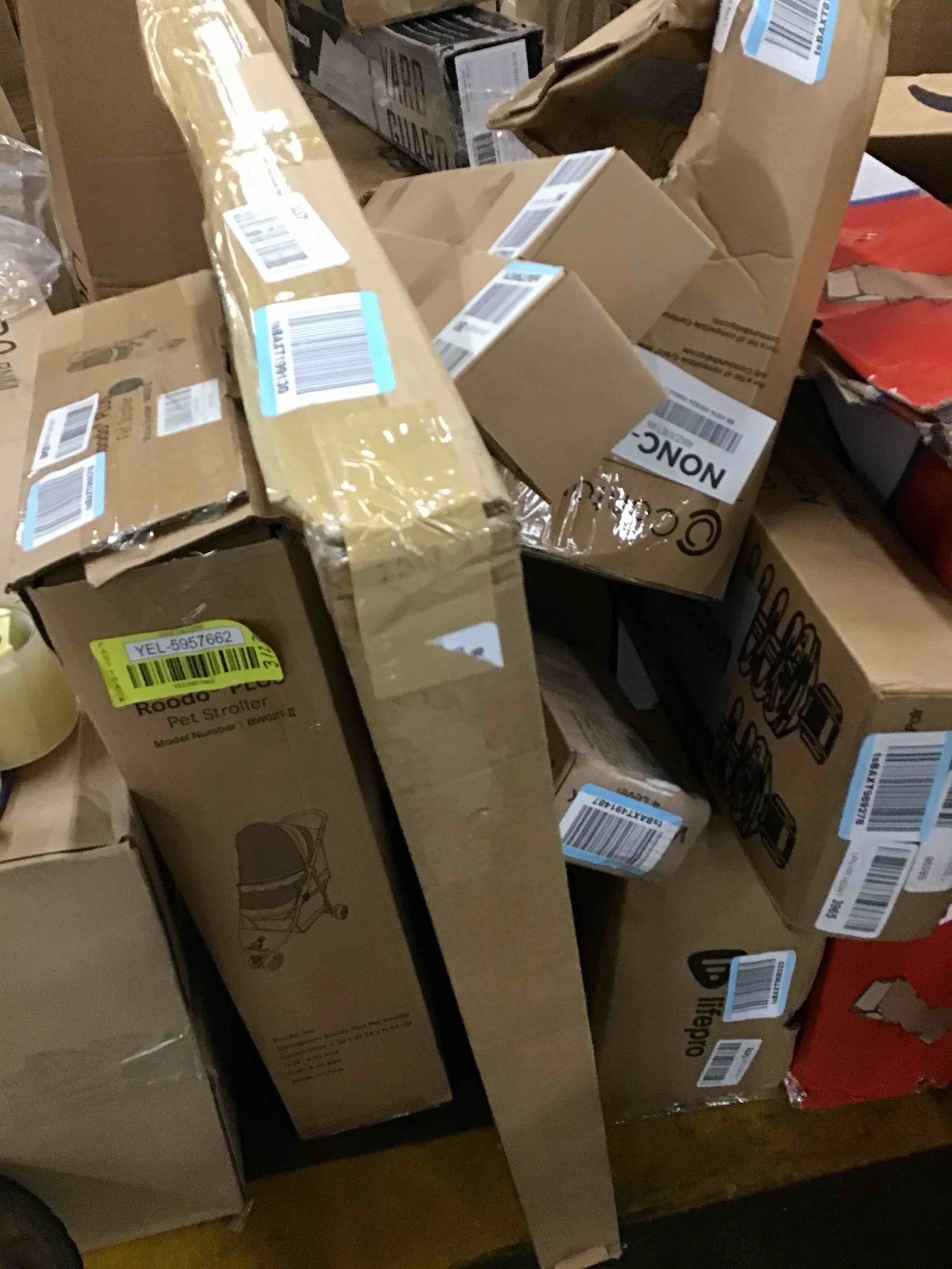 https://s3.amazonaws.com/lotting-images-prod/bidfta/YEL5957663_1717528540297.jpeg