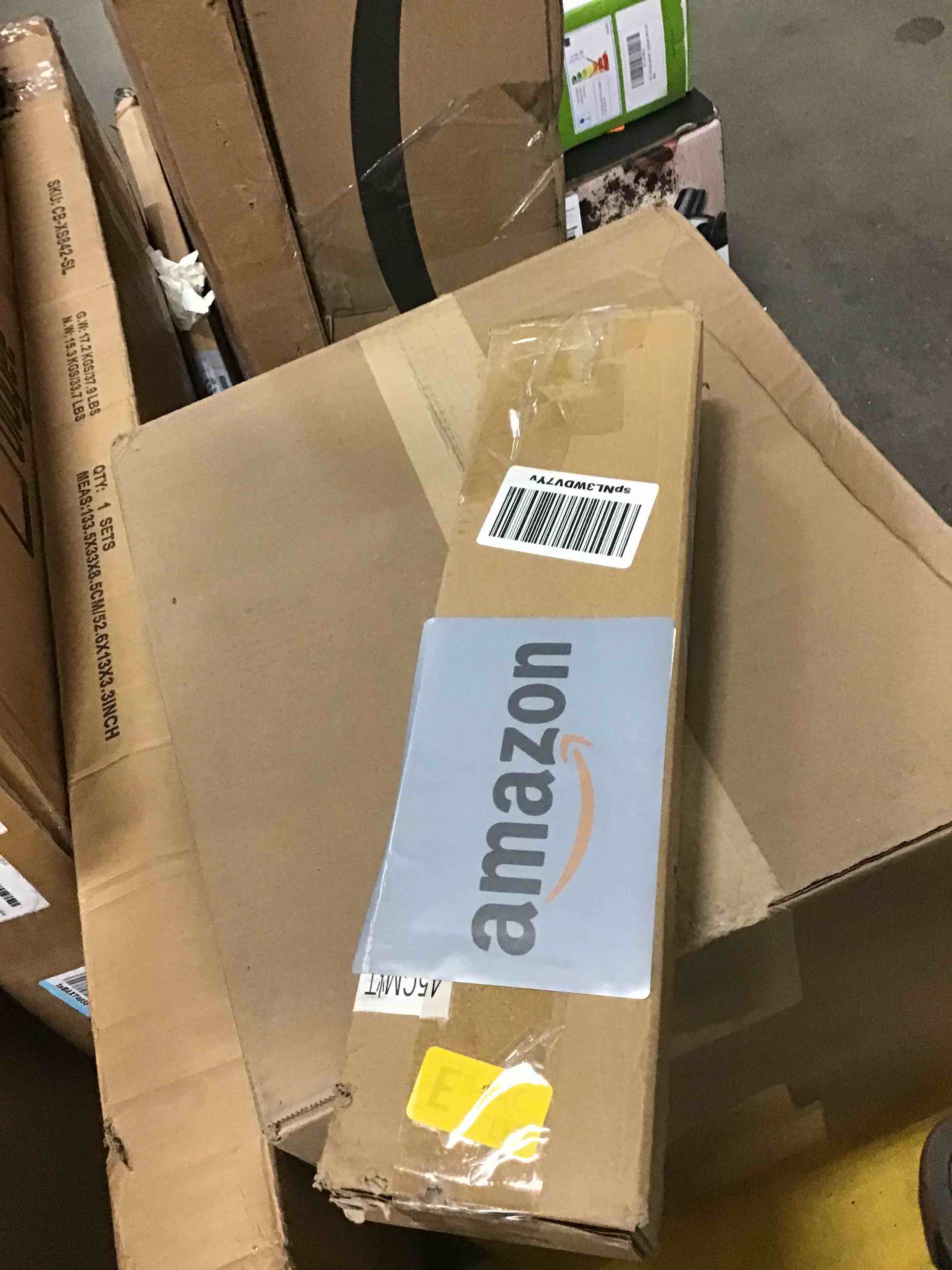 https://s3.amazonaws.com/lotting-images-prod/bidfta/YEL5958101_1718645270160.jpeg