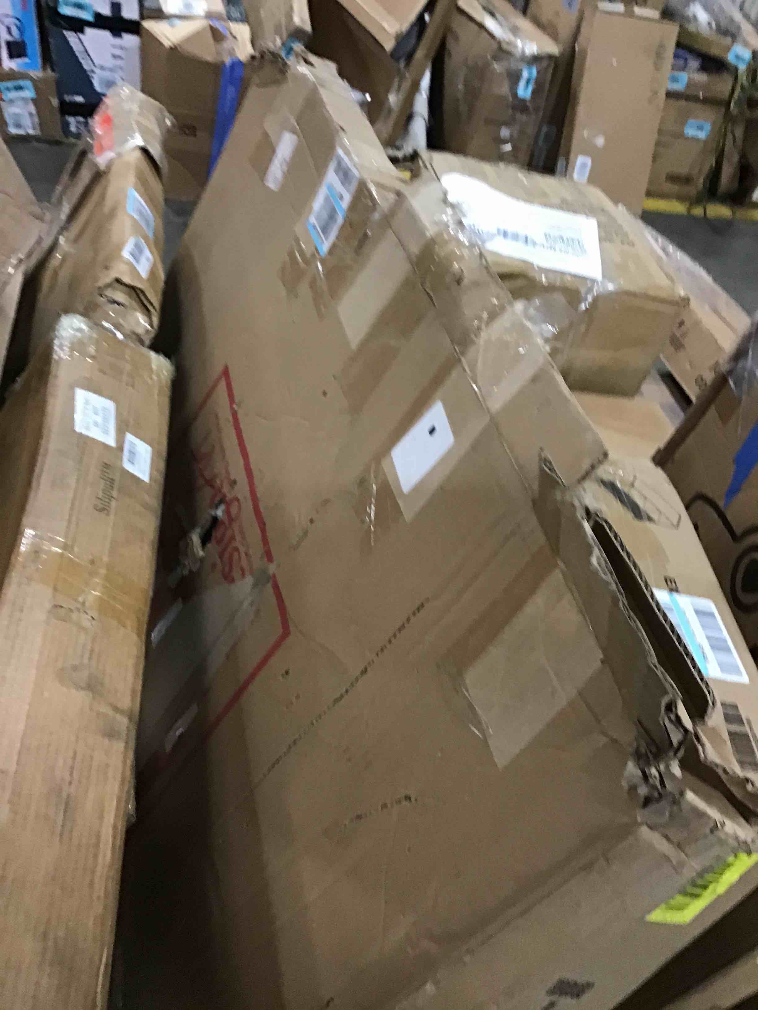 https://s3.amazonaws.com/lotting-images-prod/bidfta/YEL5958118_1718646837060.jpeg