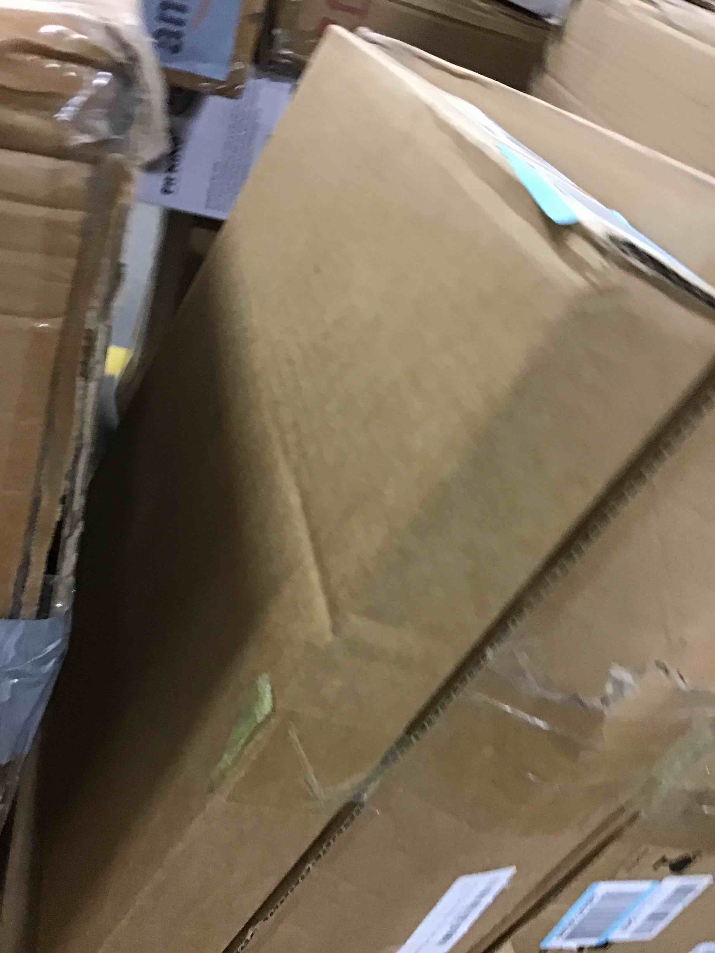 https://s3.amazonaws.com/lotting-images-prod/bidfta/YEL5958810_1715367765770.jpeg