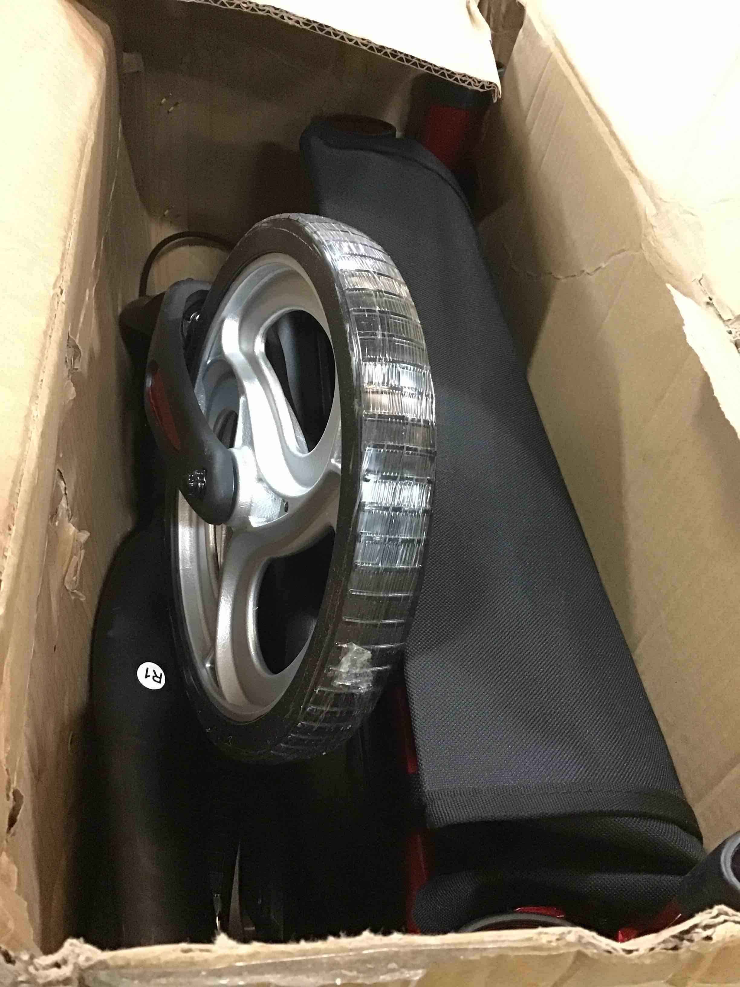 https://s3.amazonaws.com/lotting-images-prod/bidfta/YEL5958814_1715368493077.jpeg