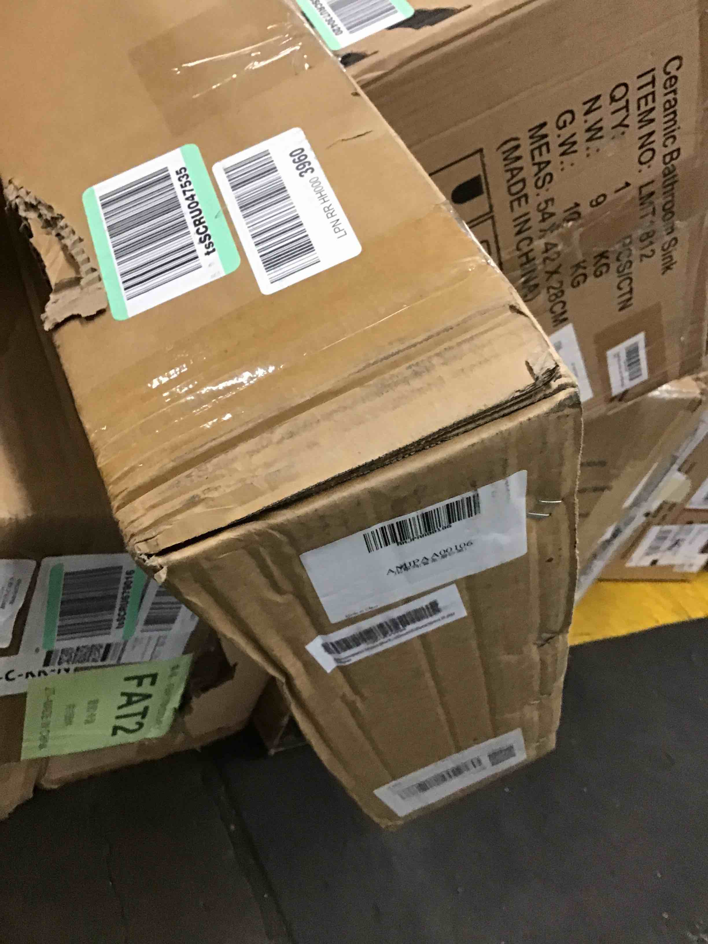 https://s3.amazonaws.com/lotting-images-prod/bidfta/YEL5959563_1717014560220.jpeg