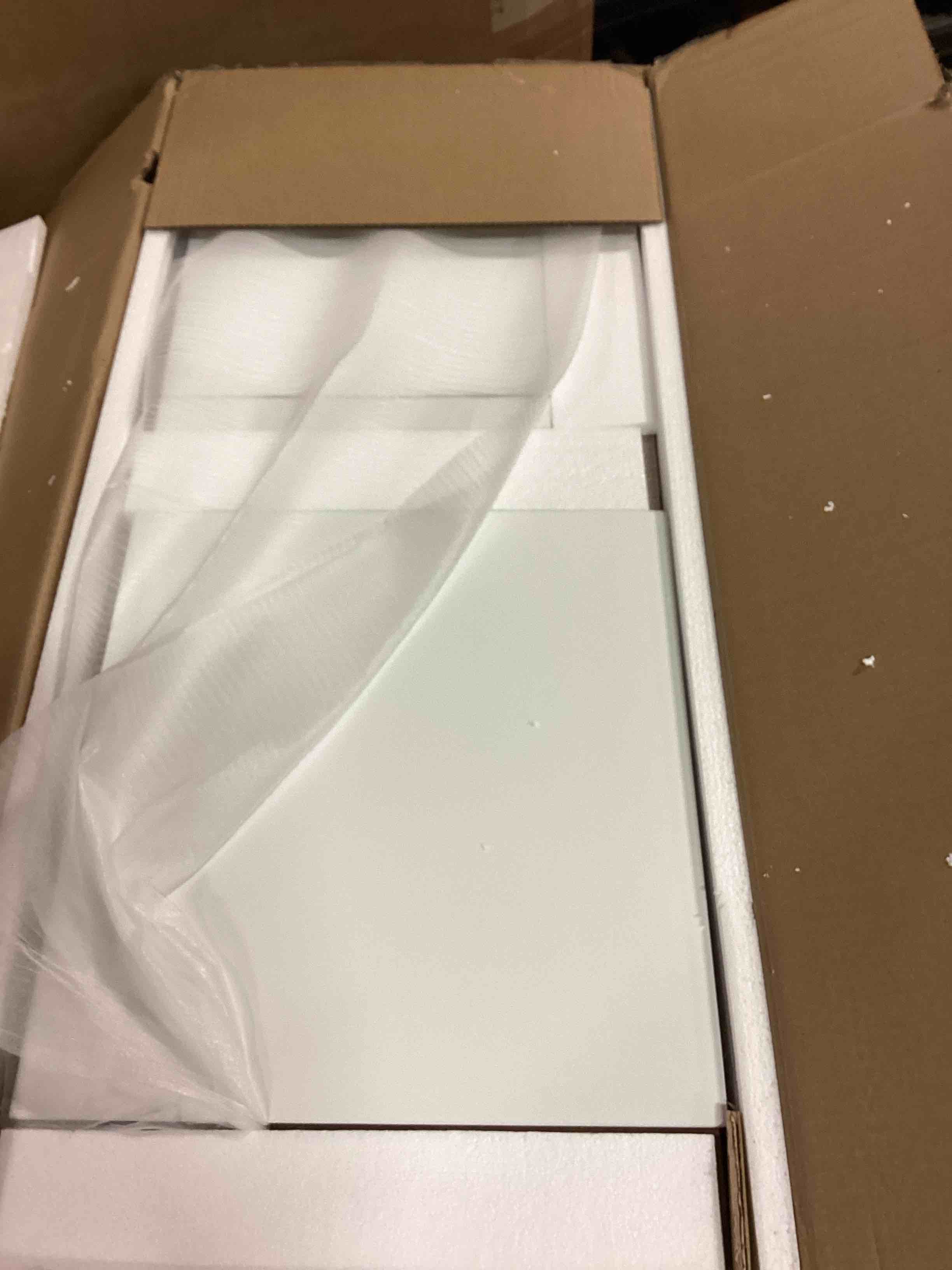 https://s3.amazonaws.com/lotting-images-prod/bidfta/YEL5960042_1710334626720.jpeg