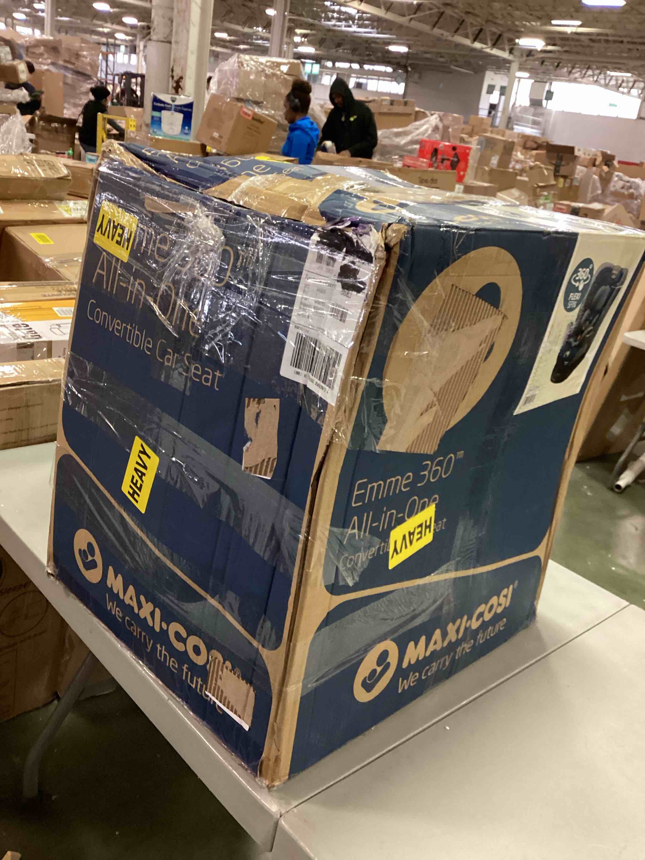 https://s3.amazonaws.com/lotting-images-prod/bidfta/YEL5960600_1711119747425.jpeg