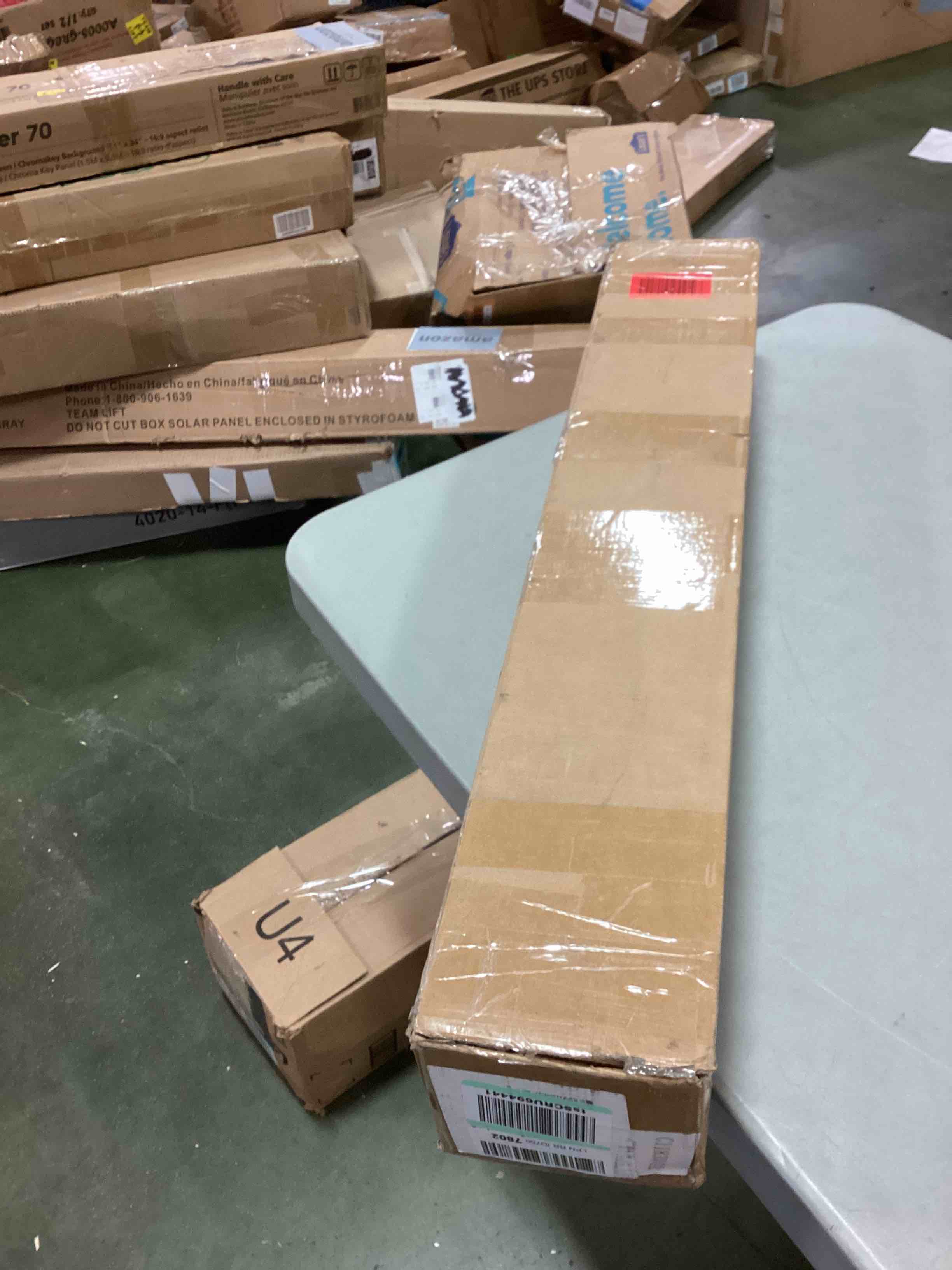 https://s3.amazonaws.com/lotting-images-prod/bidfta/YEL5961309_1712084978632.jpeg