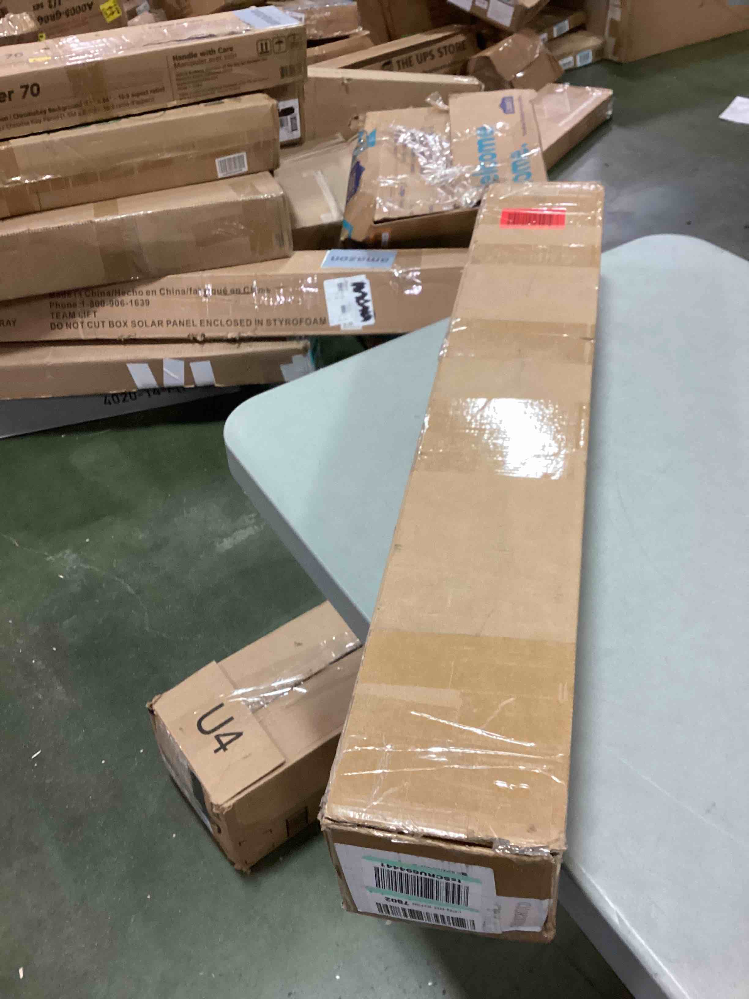 https://s3.amazonaws.com/lotting-images-prod/bidfta/YEL5961309_1712084980342.jpeg
