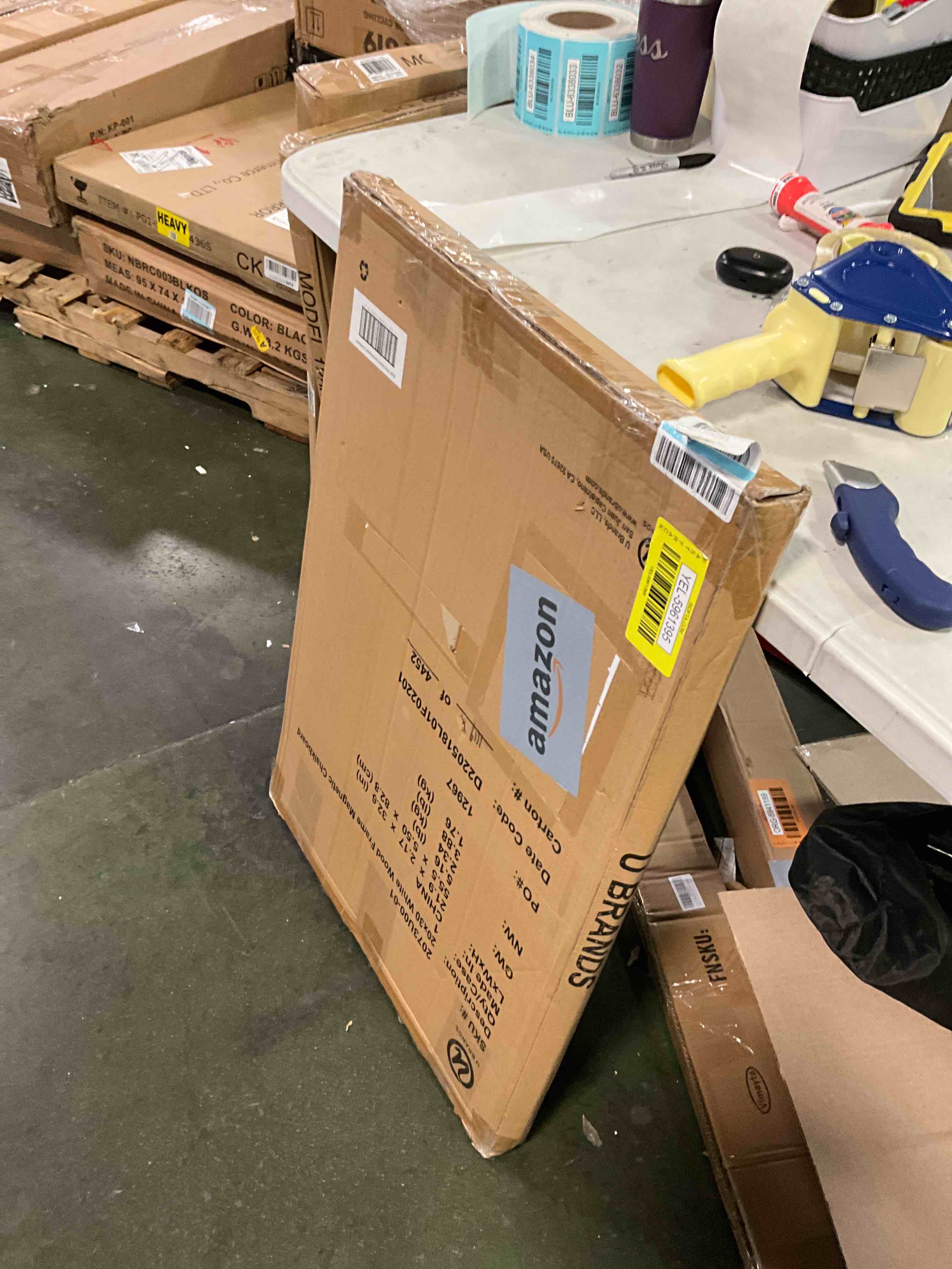 https://s3.amazonaws.com/lotting-images-prod/bidfta/YEL5961395_1712242277964.jpeg